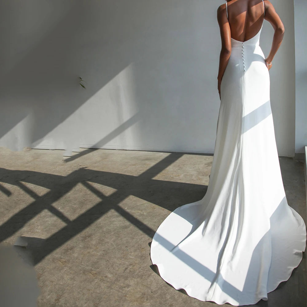 Perfekte elegante V-Ausschnitt Side Split Brautkleider Open Rücken ärmellose Meerjungfrau Brautkleider Satin Robe de Mariéé Mitte gemacht