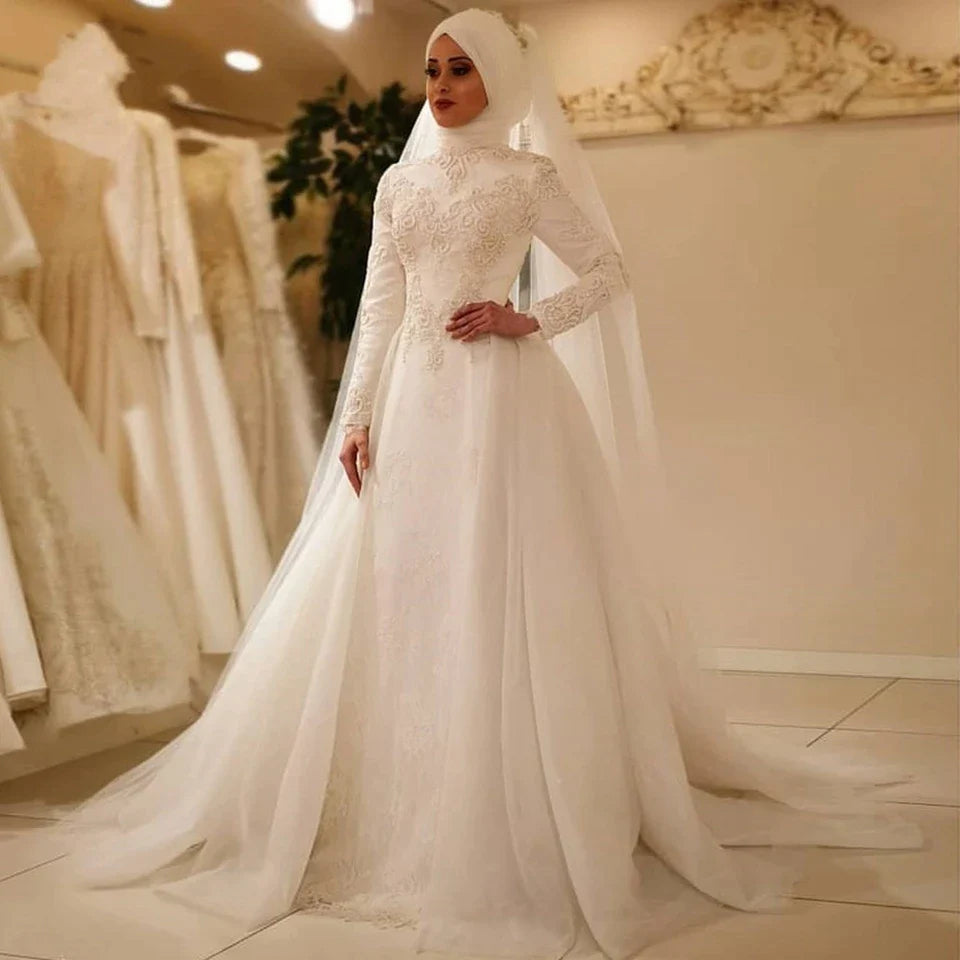 Weiße/Elfenbein Frauen a-line Brautkleider Muslim arabische Spitzen Applikationen Brautkleider Elegante Langarmding Vestidos de Novia