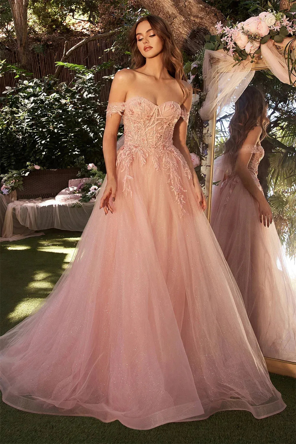 Pink Lace Embroidery Tulle Prom Dress Off Shoulder Backless A-line Vestidos De Novia Elegant Sleeveless robes de soirée as pic