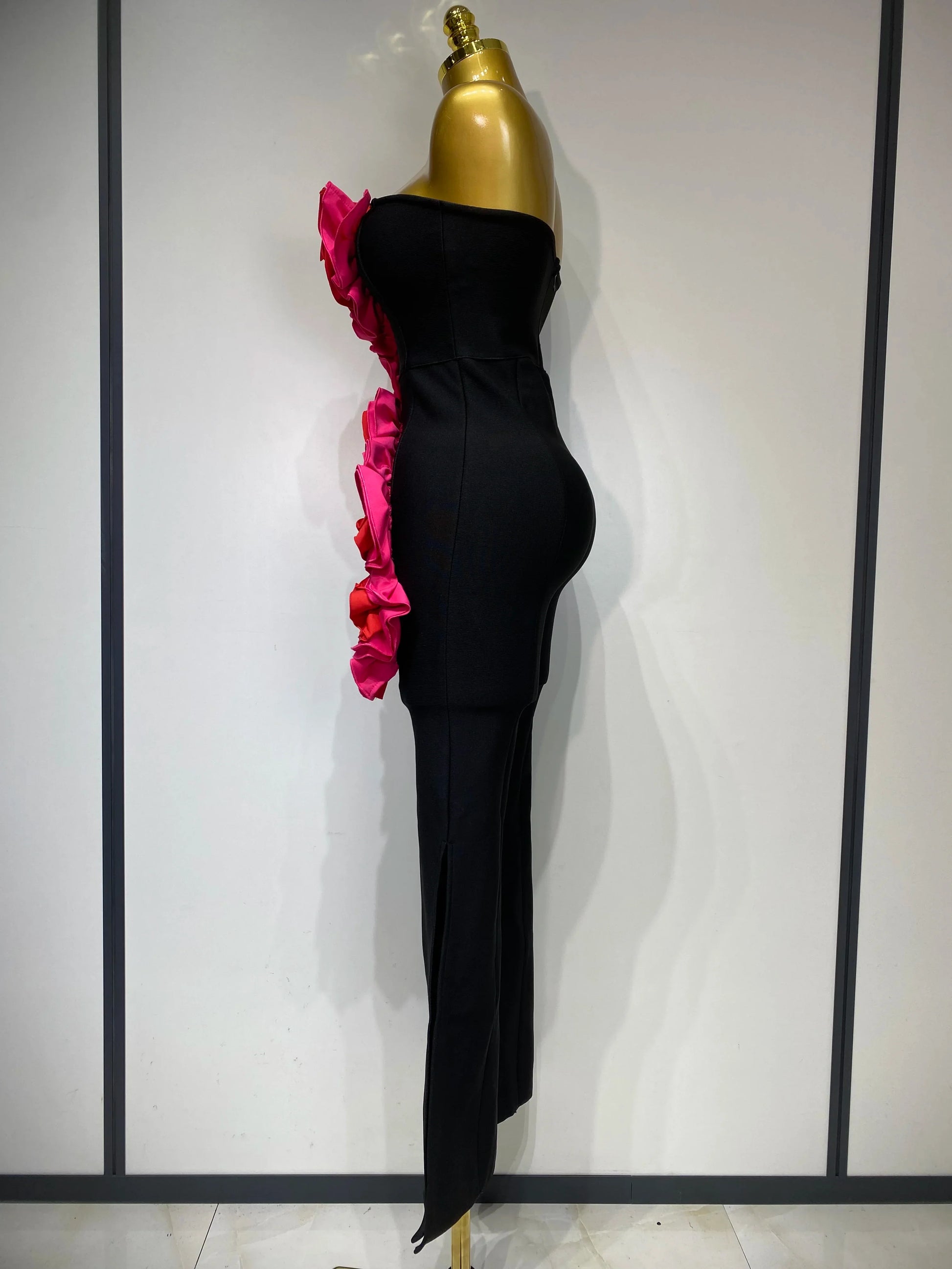 Sexy Strapless Ruffle Black Bodycom Bandage Jumpsuit Fashion High Street Woman Evening Party Elegant Luxury Birthday Rompers