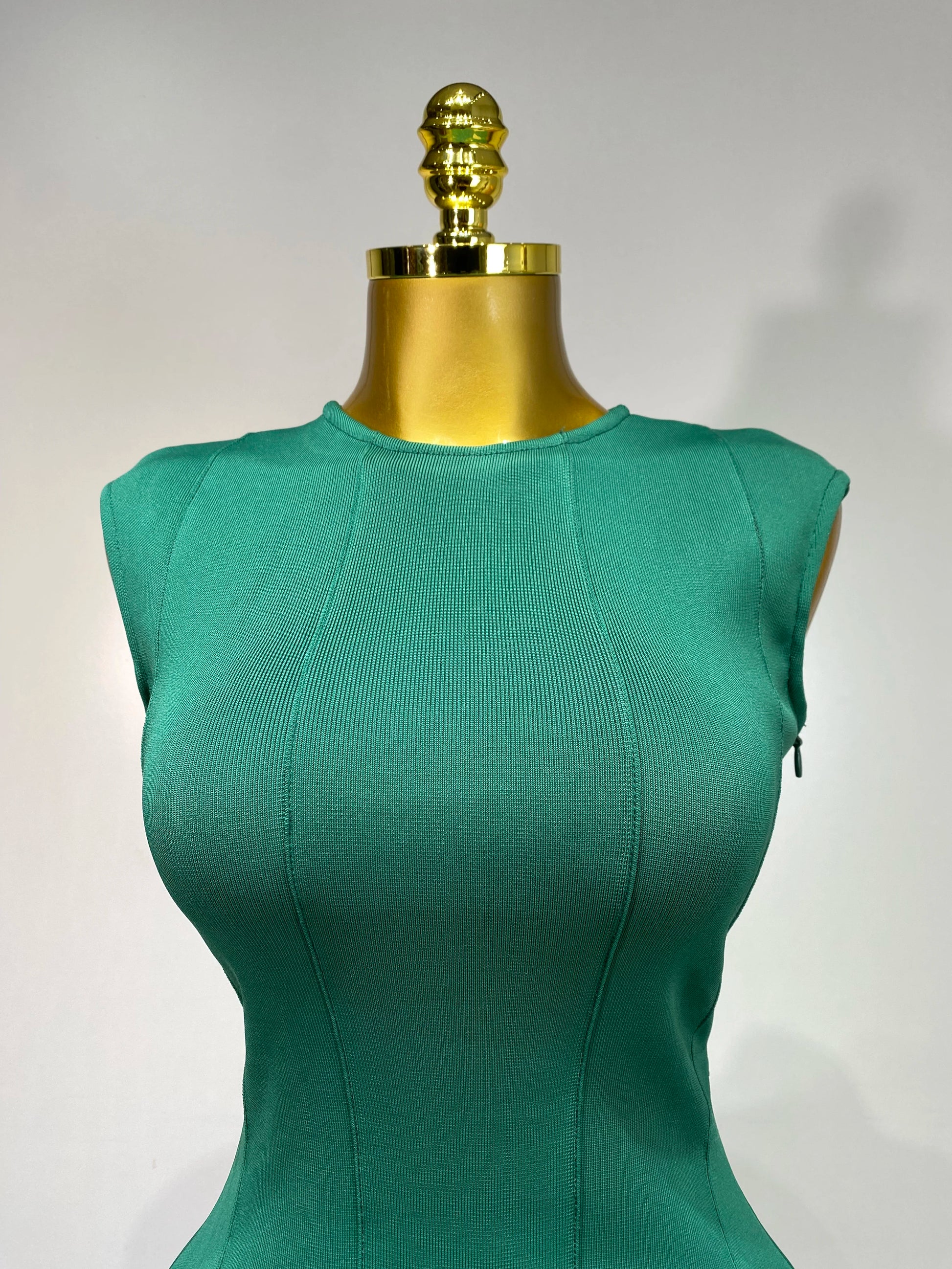 Luxury Birthday Dress Sexy O Neck Sleeveless Hollow Out Fringe Dress Women Green Slim Dresses Elegant Evening Party Club Gowns