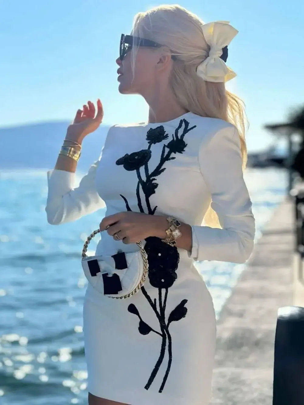 Women Sequined Bead Flower Elegant Dress O-Neck Long Sleeved Bodycon Mini White Dress Celebrity Cocktail Party Vestidos WHITE