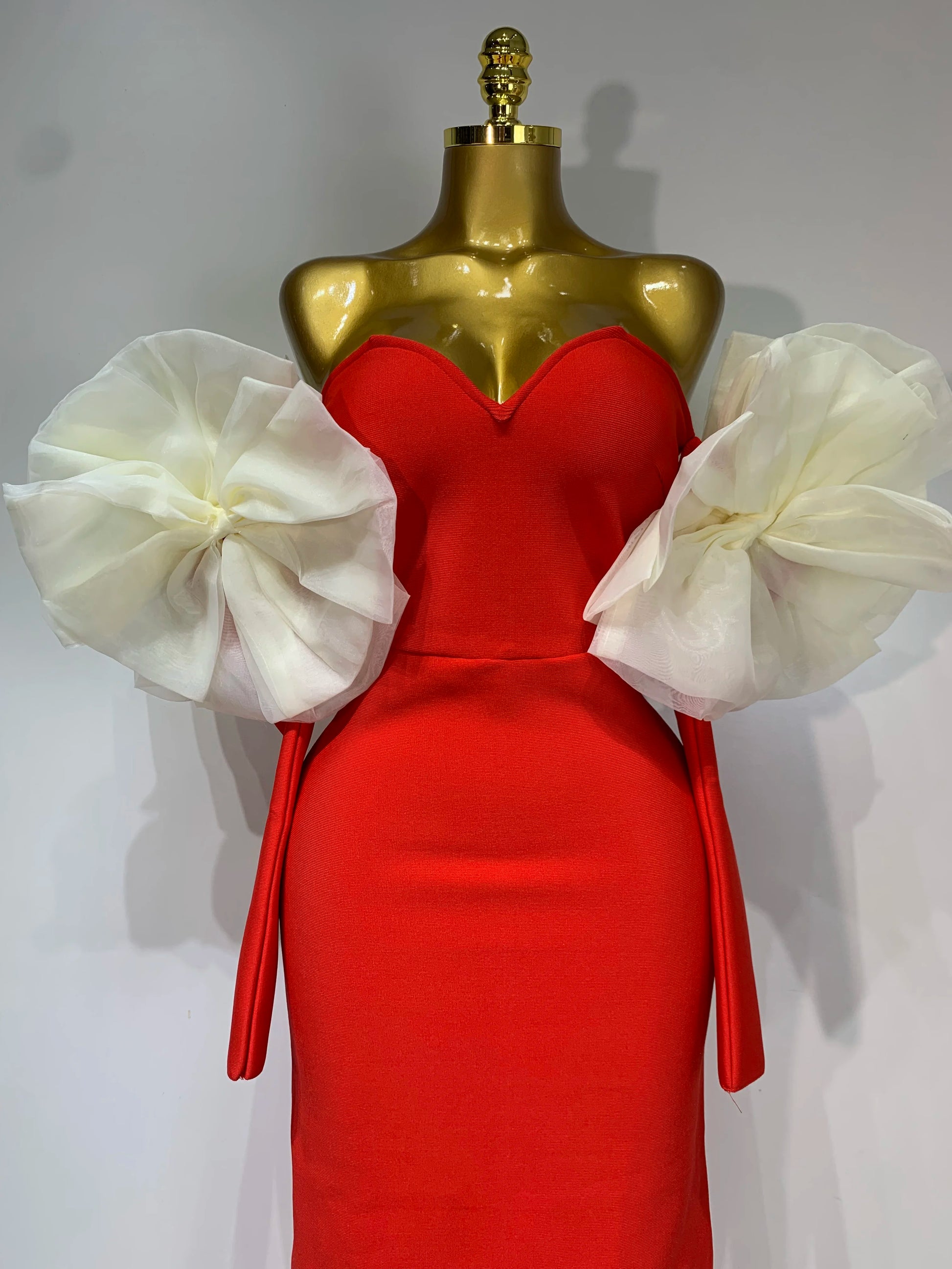 Sexy Off Shoulder Women Red Bodycon Bandage Dress Long Sleeved Celebrity Elegant Backless Dress Luxury Birthday Dresses