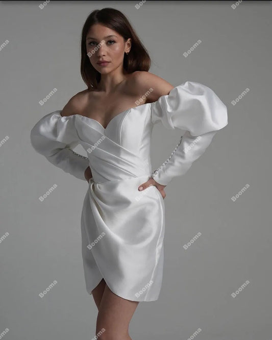 Einfache Flecken kurzer Meerjungfrau Hochzeitsfeier Kleider von Schulterblätter Ärmel Mini Brautkleider für Frauen Abendkleider