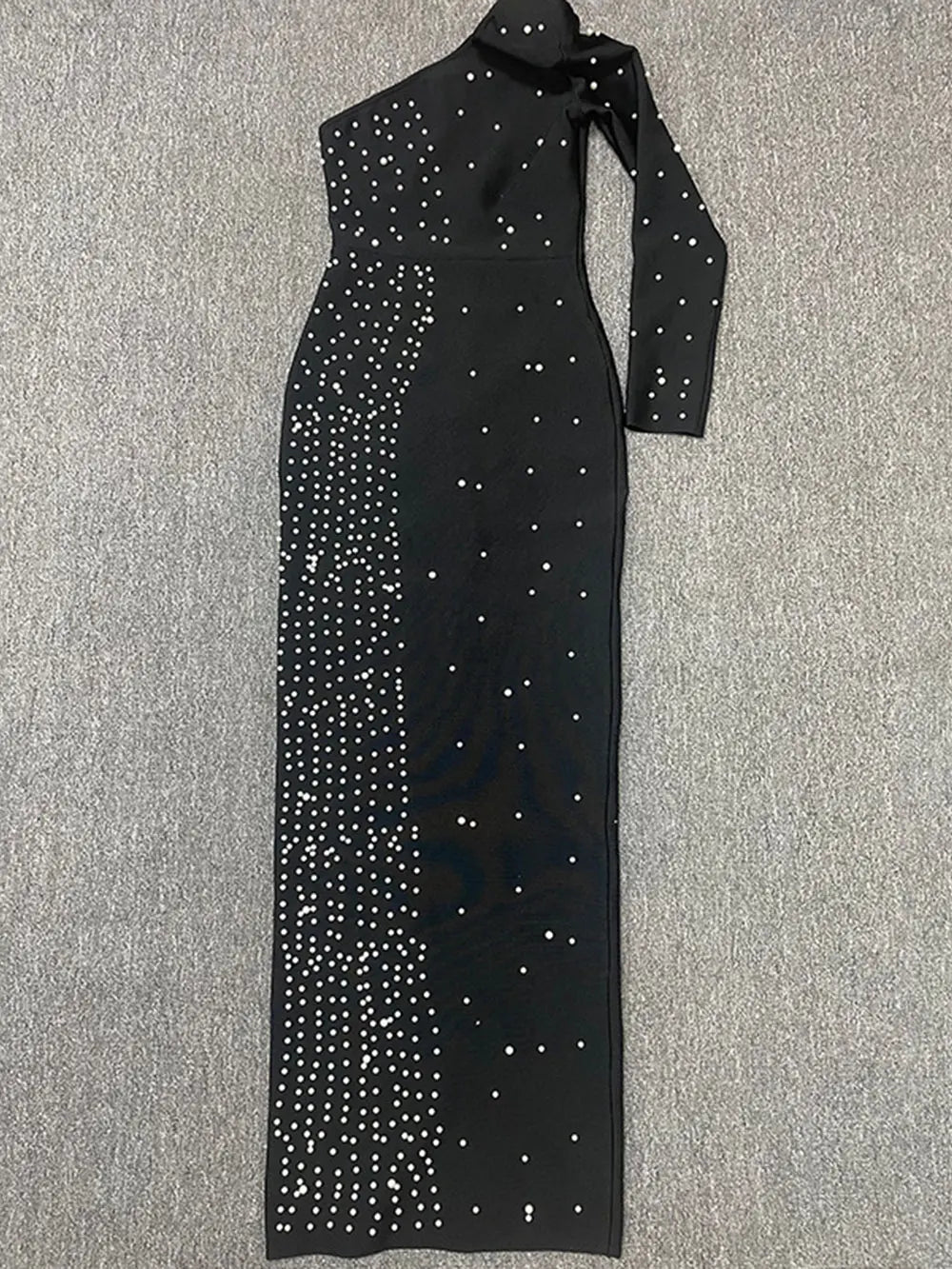 Sexy Women's Light Luxury Pearl Design Bandage Dress with Diagonal Collar One Shoulder Long Sleeve Bodycon Christmas Dress black