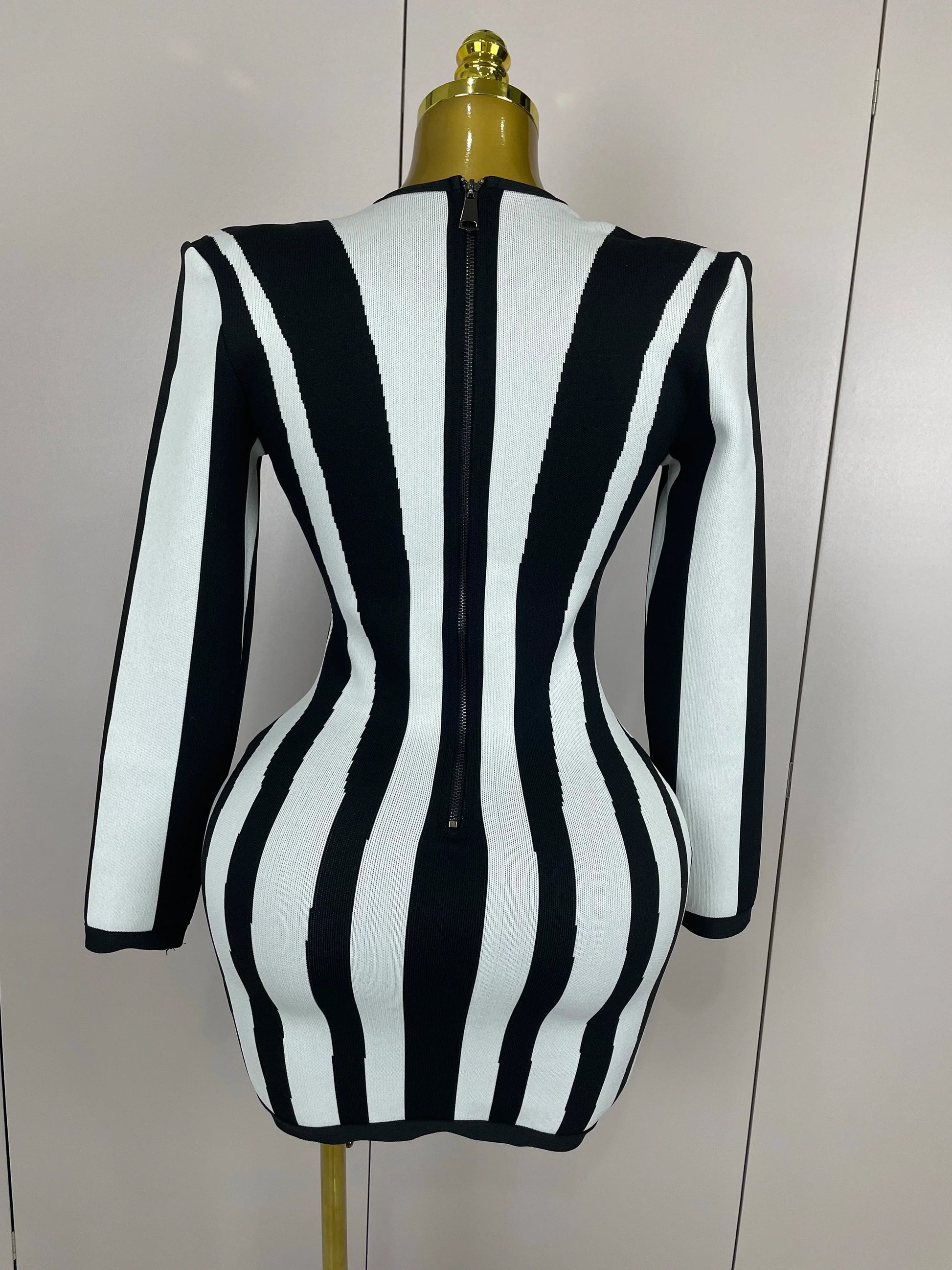 Luxury Sexy Long Sleeve Stripe Black White Mini Bandage Dress Women Knitted Celebrity Elegant Evening Club Birthday Dresses