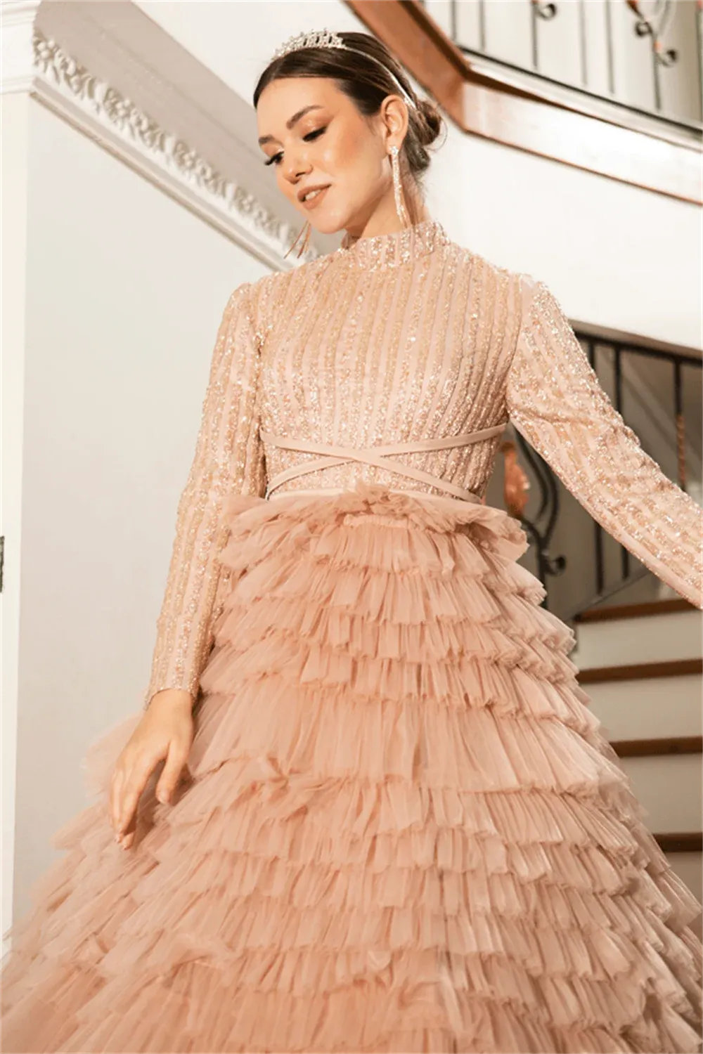 Luxury Champagne Glitter Crew-neck A-line Wedding Dress Multilayer Long Sleeve فستان حفلات الزفاف Empire Waist Prom Dress as pic