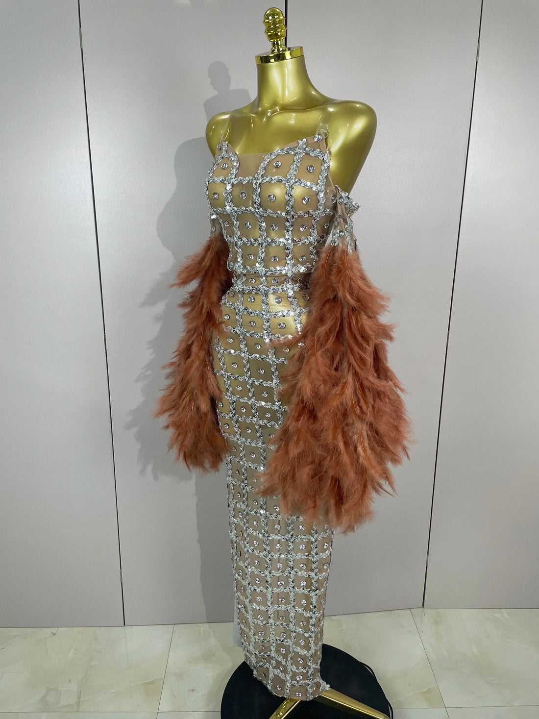 Luxury Sparkling Diamond Feather Mesh Tight Sexy Mesh Long Dress Women Birthday Party Nightclub Stage Performance Costume Silver