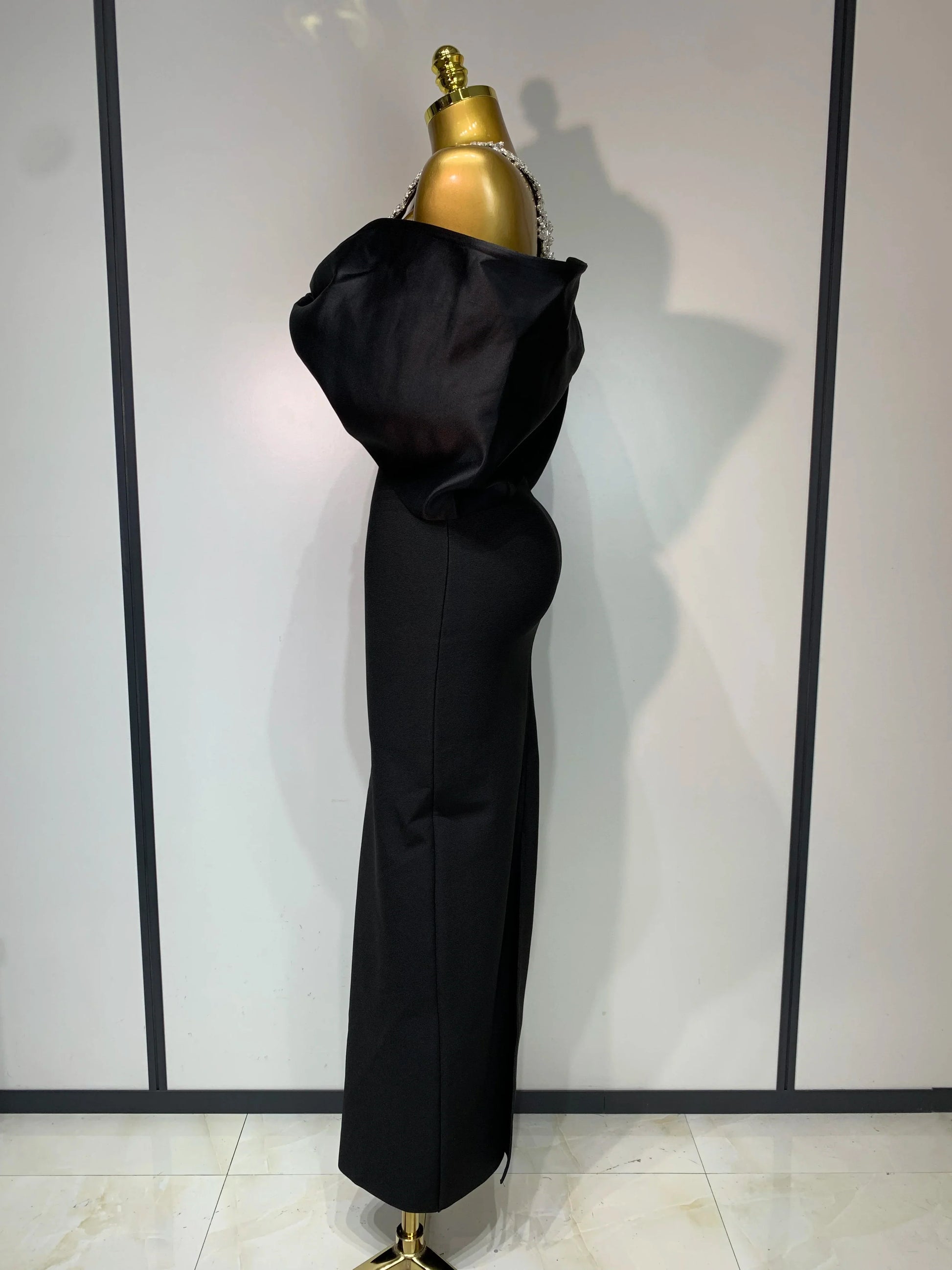 Women Sexy Off the Shoulder Crystal Halter Bodycon Long Bandage Dress Celebrate Evening Party Cocktail Luxury Birthday Dresses
