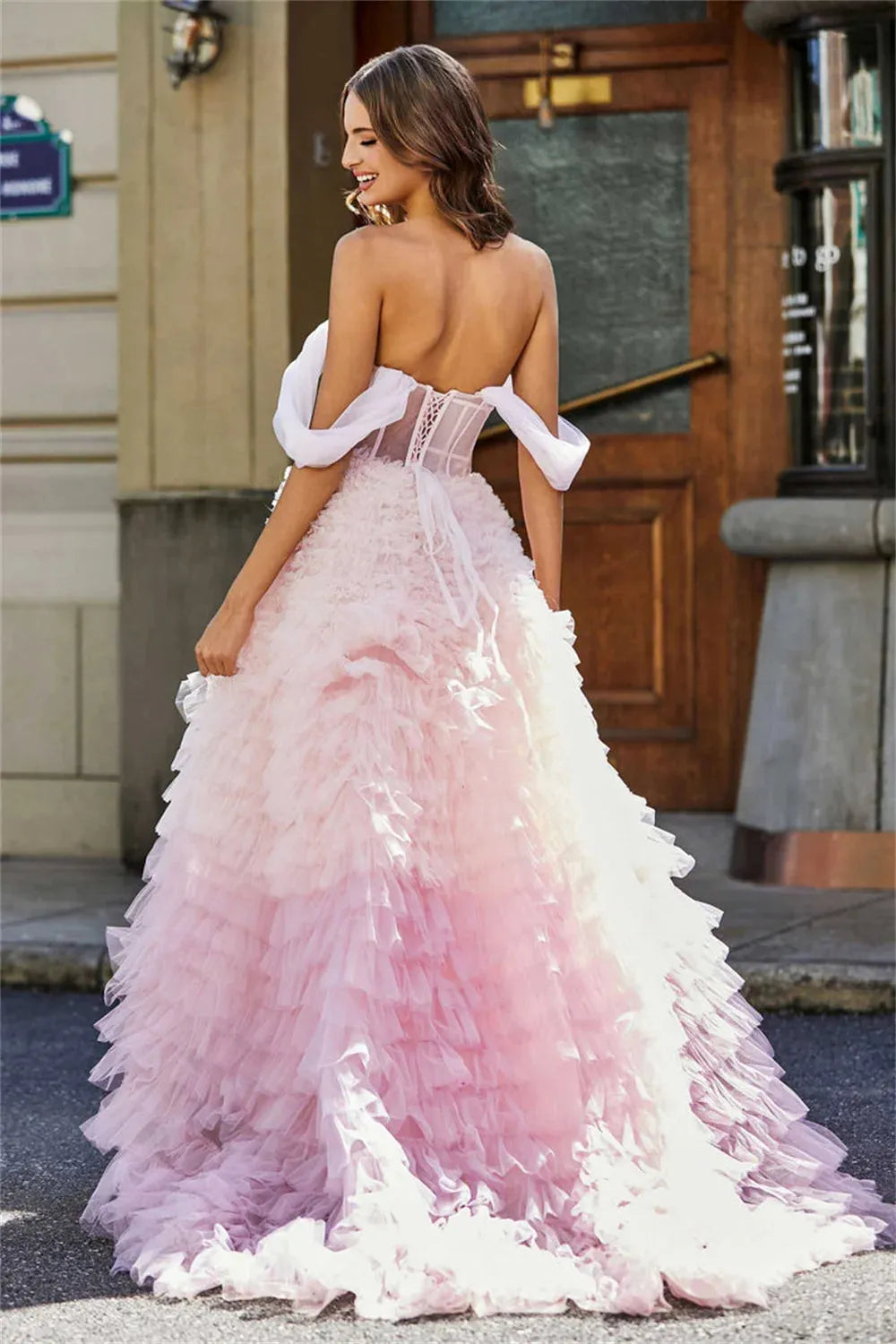 Luxury Gradient Multilayer Ball Gown Wedding Dress Off Shoulder Vestidos De Novia Elegant Sleeveless robes de soirée as pic