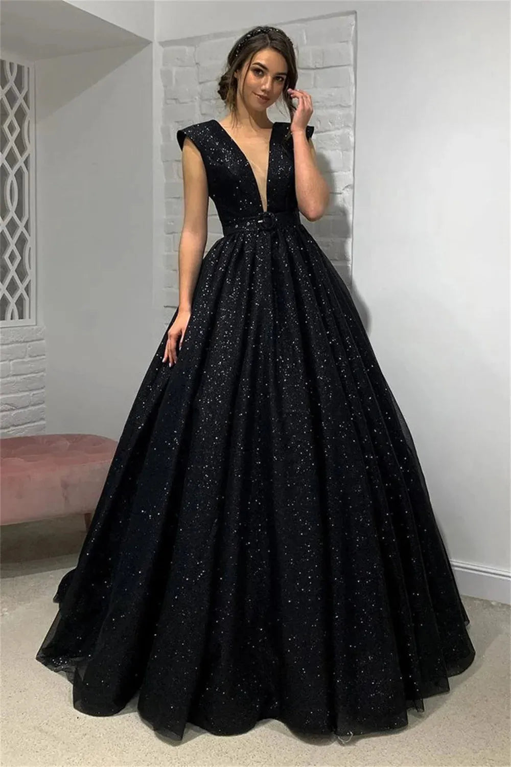 Black V-neck فساتين السهرة Sexy Open Back Prom Dress Sleevless Party Dresses V-neck Ball Gown Vestidos De Noche as pic
