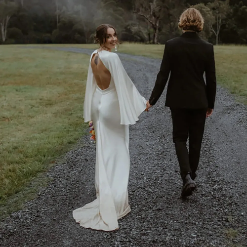 Ramanda-vestido De novia sencillo De satén con mangas largas acampanadas, precioso vestido De novia con cola De barrido y espalda descubierta con cuello en V