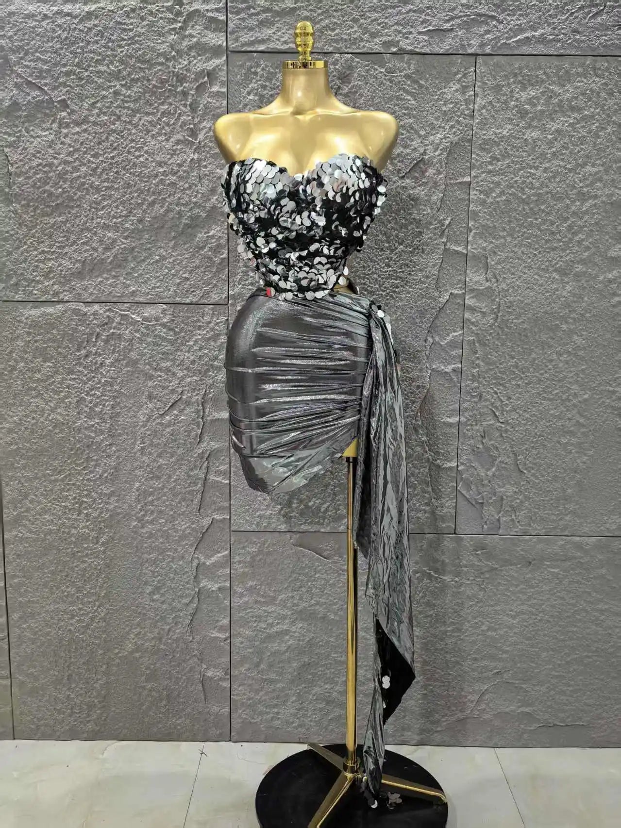 Women Sexy Shinning Sequins Strapless 2 Pieces Bodycon Mini Dress Nightclub Party Performance Costume Birthday Outfit