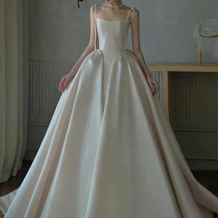 Luxury French White Satin Trailing Bride Wedding Dress Sexy Suspender Backless Ball Gown Wedding Evening Prom Dresses for Women Floor length