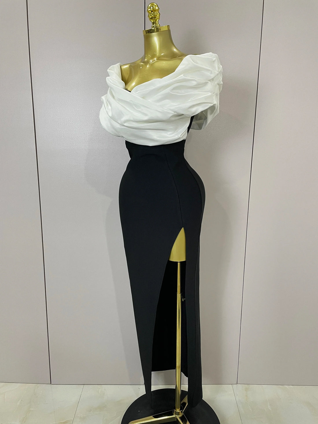 Sexy Off-Shoulder Side Slit Solid Color Pleat Skirt Strapless Bandage Women Evening Luxury Birthday Formal Party Dress WHITE