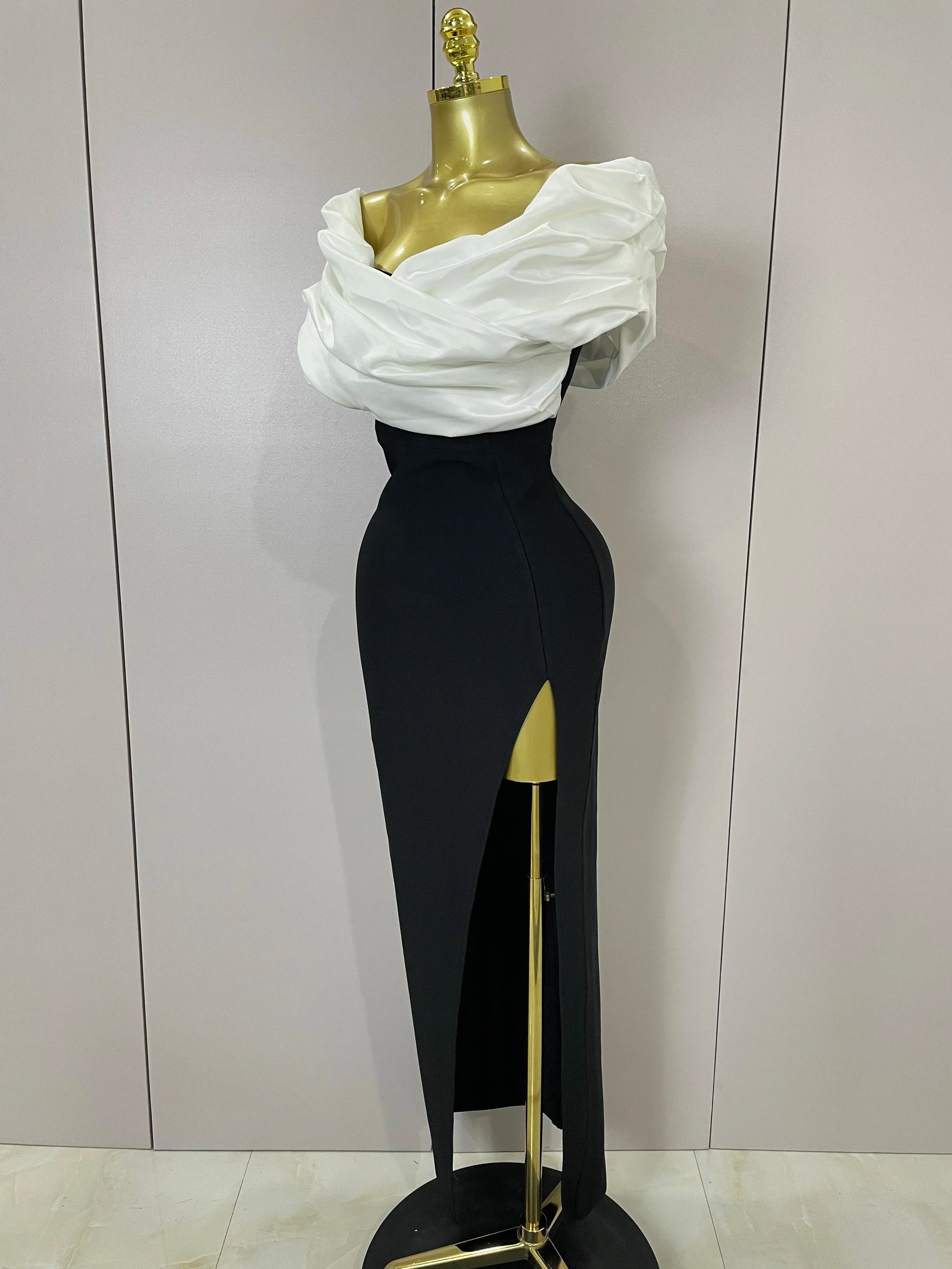 Sexy Off-Shoulder Side Slit Solid Color Pleat Skirt Strapless Bandage Women Evening Luxury Birthday Formal Party Dress