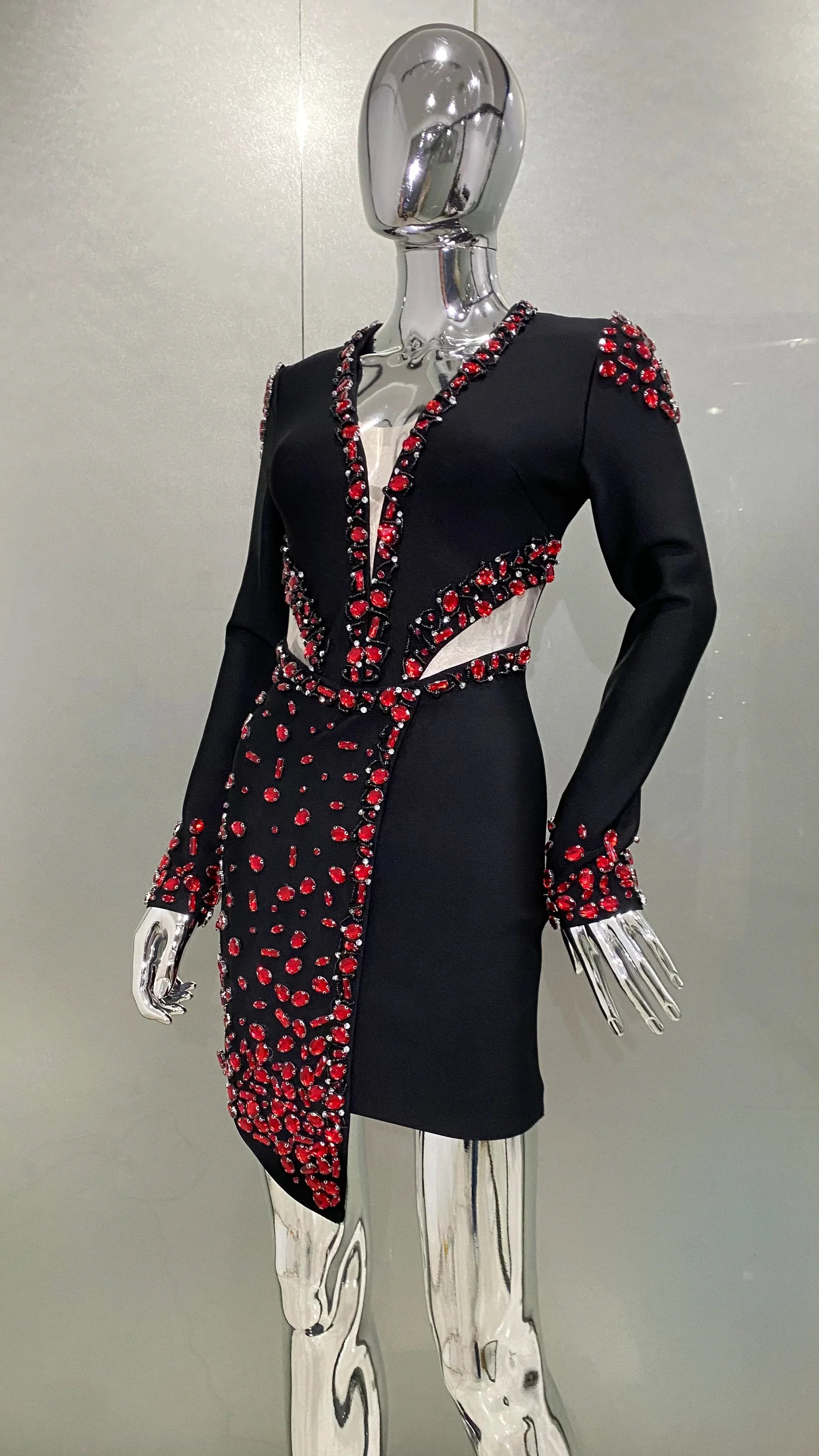 Red Diamonds Beading Sexy Hollow Out Black Mini Bandage Dress Luxury Woman Evening Party Dress Birthday Party Outfit