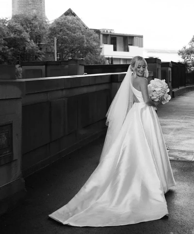 Abiti da sposa lunghi in raso bianco con overskirt attaccanti donne abiti da ballo formale abito da celebrità vestido de noiva