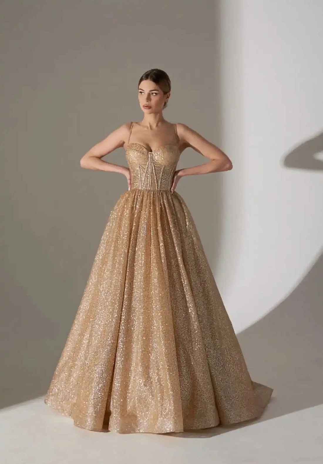 Gold Black Evening Dresses Glitter Tulle Sparkly Bling Long Sweep Train Sweetheart Spaghetti Strap A Line Formal Party Prom Gown Gold