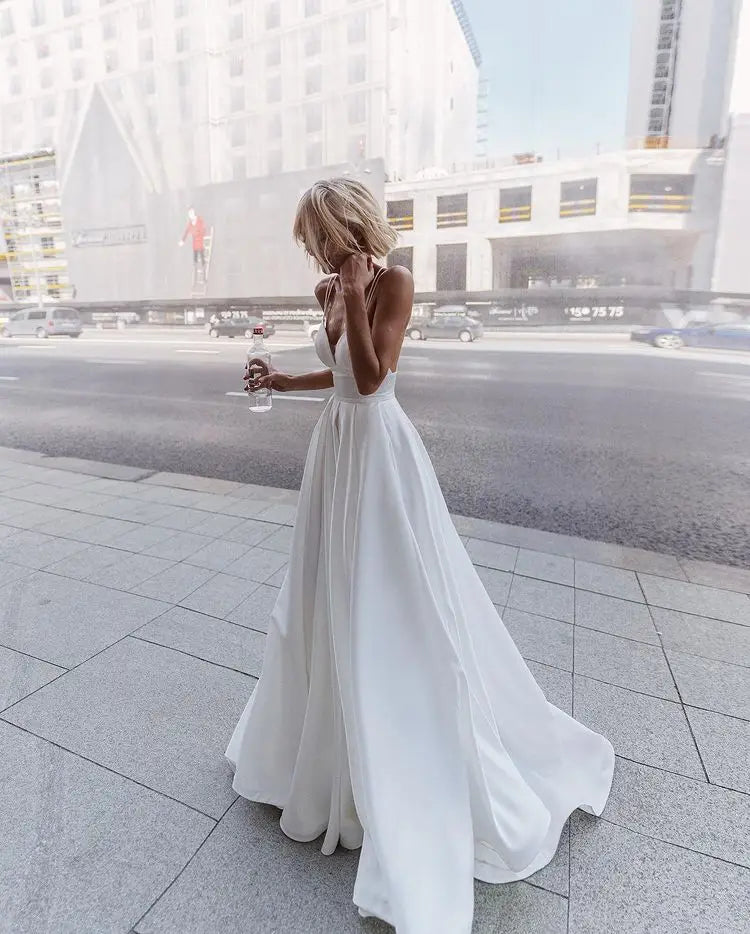 Semplice affascinante abito da sposa con scollo a V con crossback Vestidos de novi Robe de Mariée свадебное платье