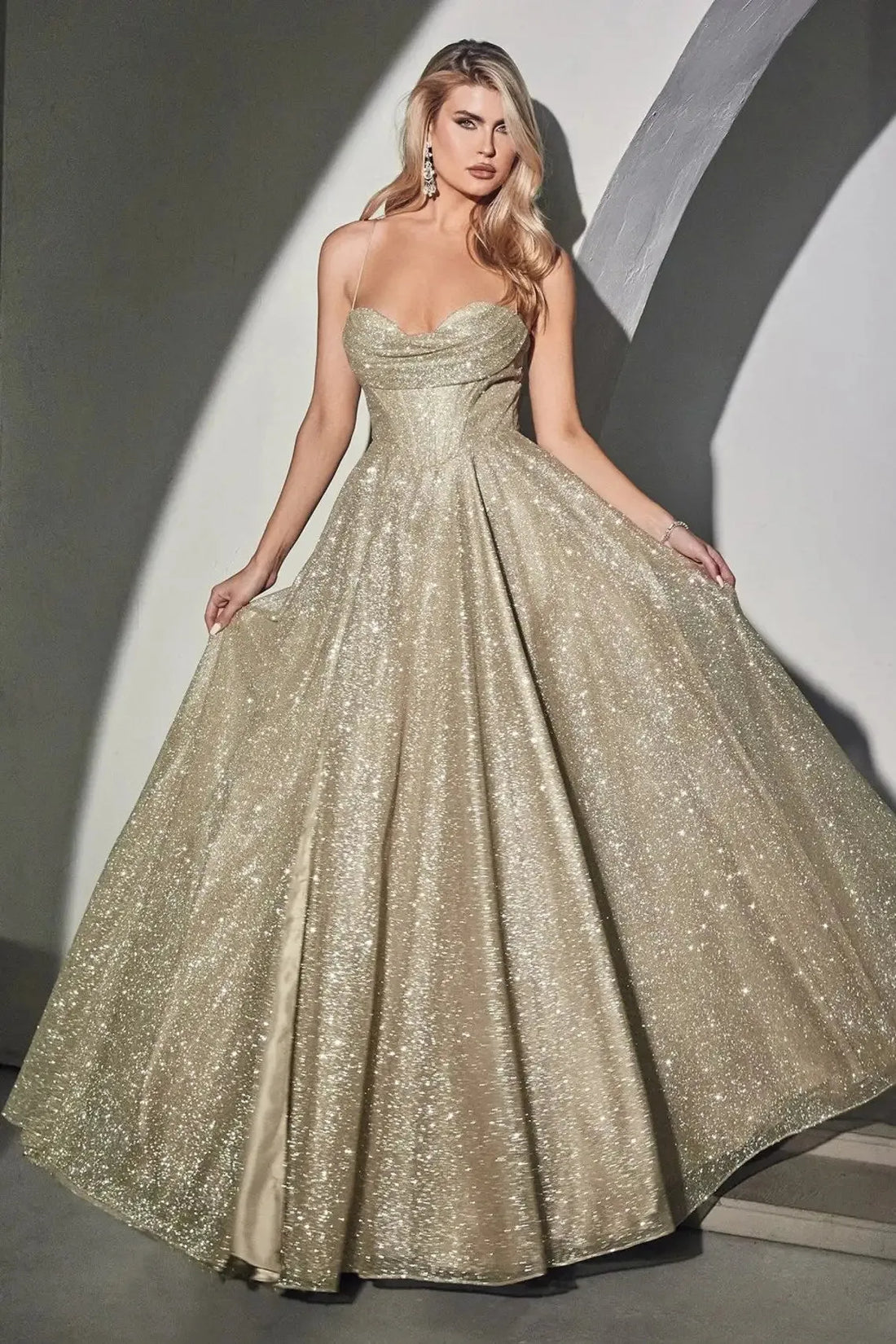 Glitters Evening Dresses Sparkly Plus size Bling Pleats Long A Line with Slit Spaghetti Straps Formal Party Prom Gowns