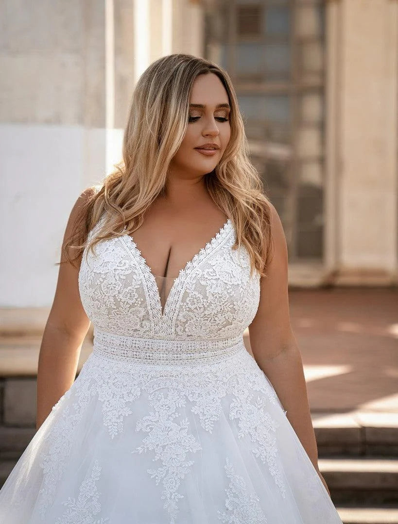 White Plus Size Wedding Dresses For Bride Boho A-Line Bridal Gowns Lace Sleeveless vestidos de novia Custom Made