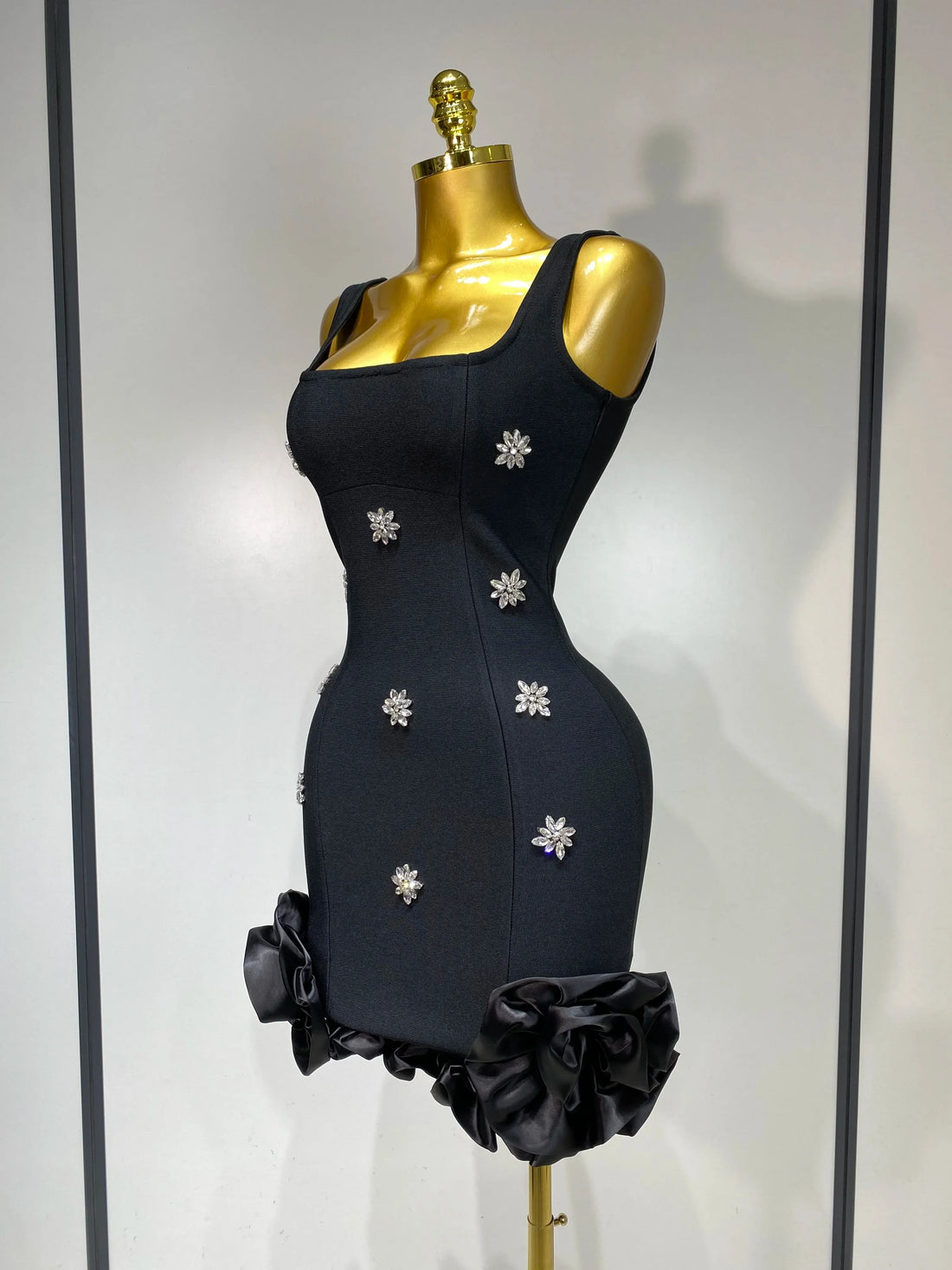 Women Sexy Sleeveless Square Collar Crystal Bodycon Mini Bandage Dress Celebrate Evening Party Elegant Luxury Birthday Dress black