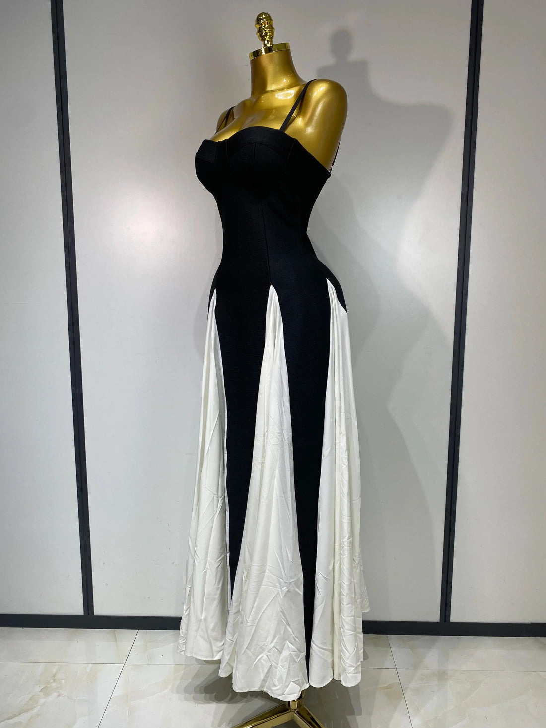 Women Contrast Color Camisole Long Dress Elegant Sleeveless Backless High Waist Bandage Dress High Street Banquet Gown black
