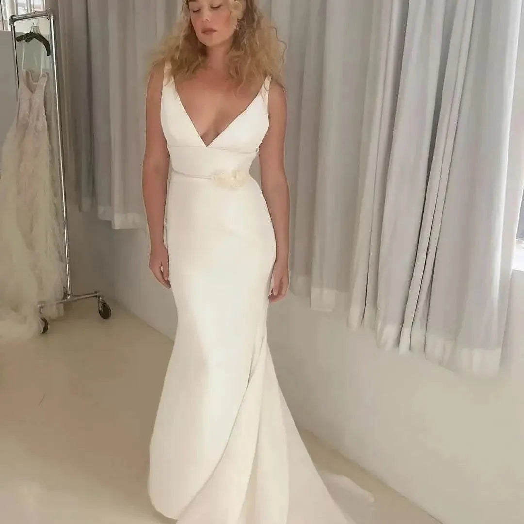Sexy V-Neck Mermaid Wedding Dress Spaghetti Strap Satin Sexy Backless Bridal Gowns Cutomize To Measures Elegant Robe De Mariee