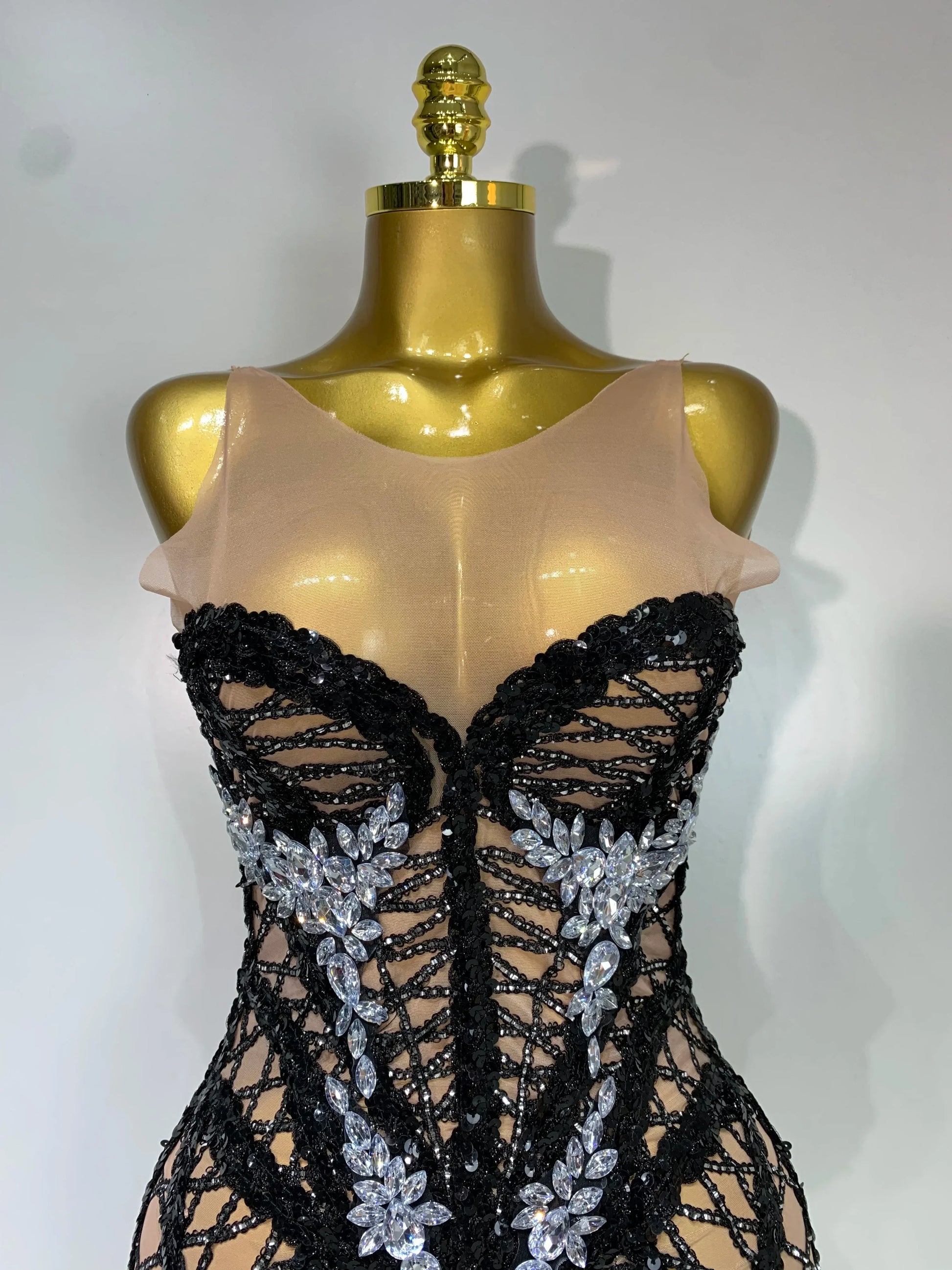 Luxury Birthday Sparkle Sequins Diamonds Long Tassel Sleeveless Mini Dress Women Red Carpet Goddess Stage Performance Costume