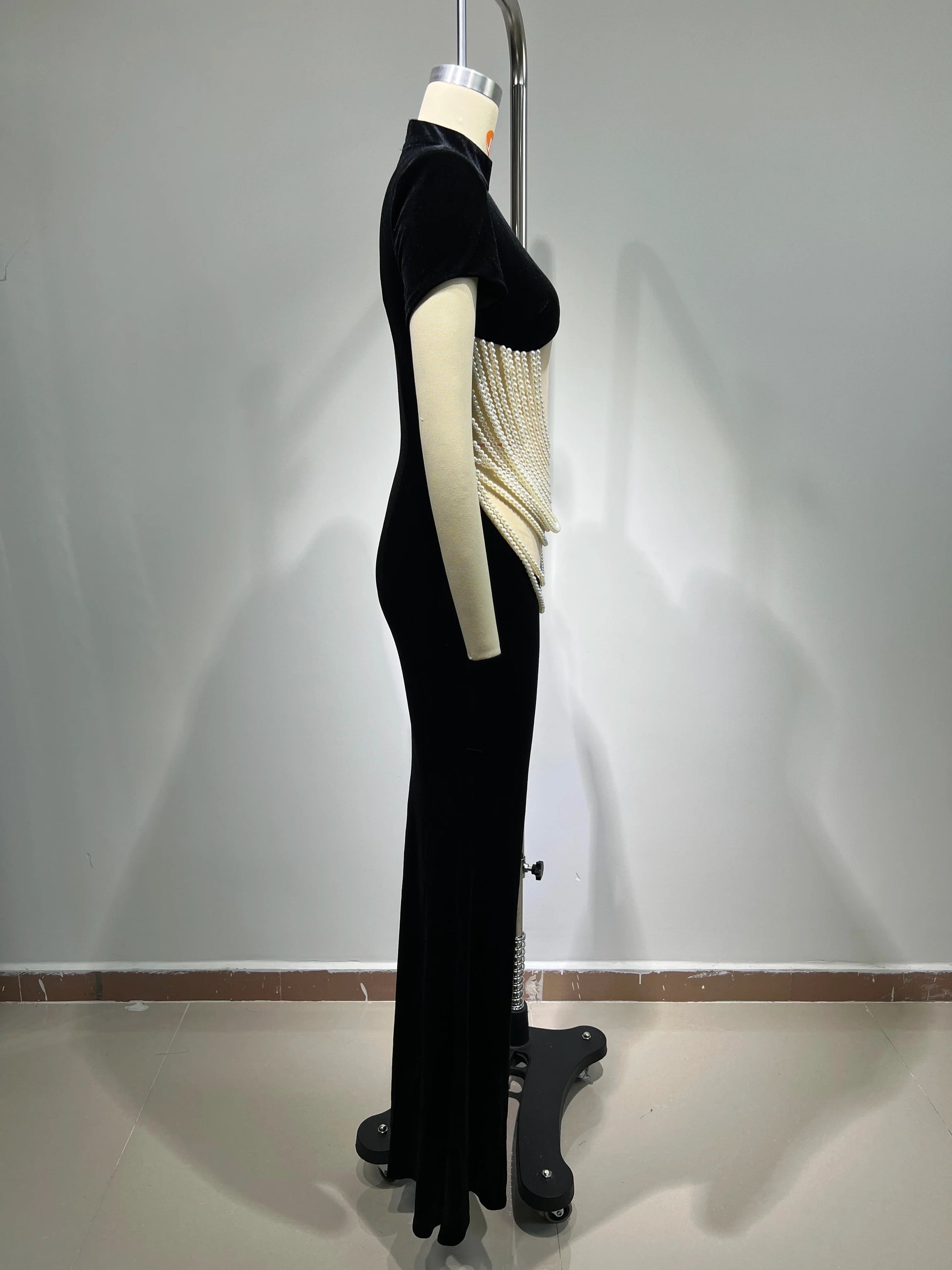 Pearl String Sexy Hollow Out Black Velvet Long Dress Elegant Woman Evening Party Dress Red Carpet Goddess Vestido