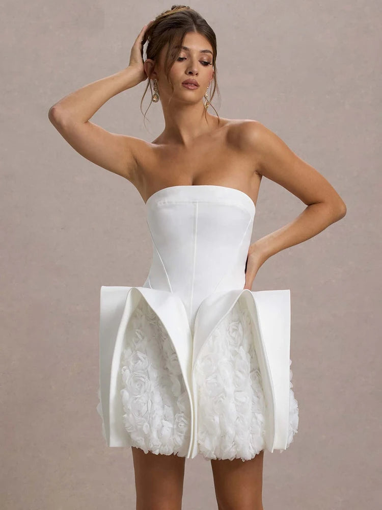 Chic Strapless White Mini Dress with Exquisite Floral Embellishments for Wedding-Related Function Gown