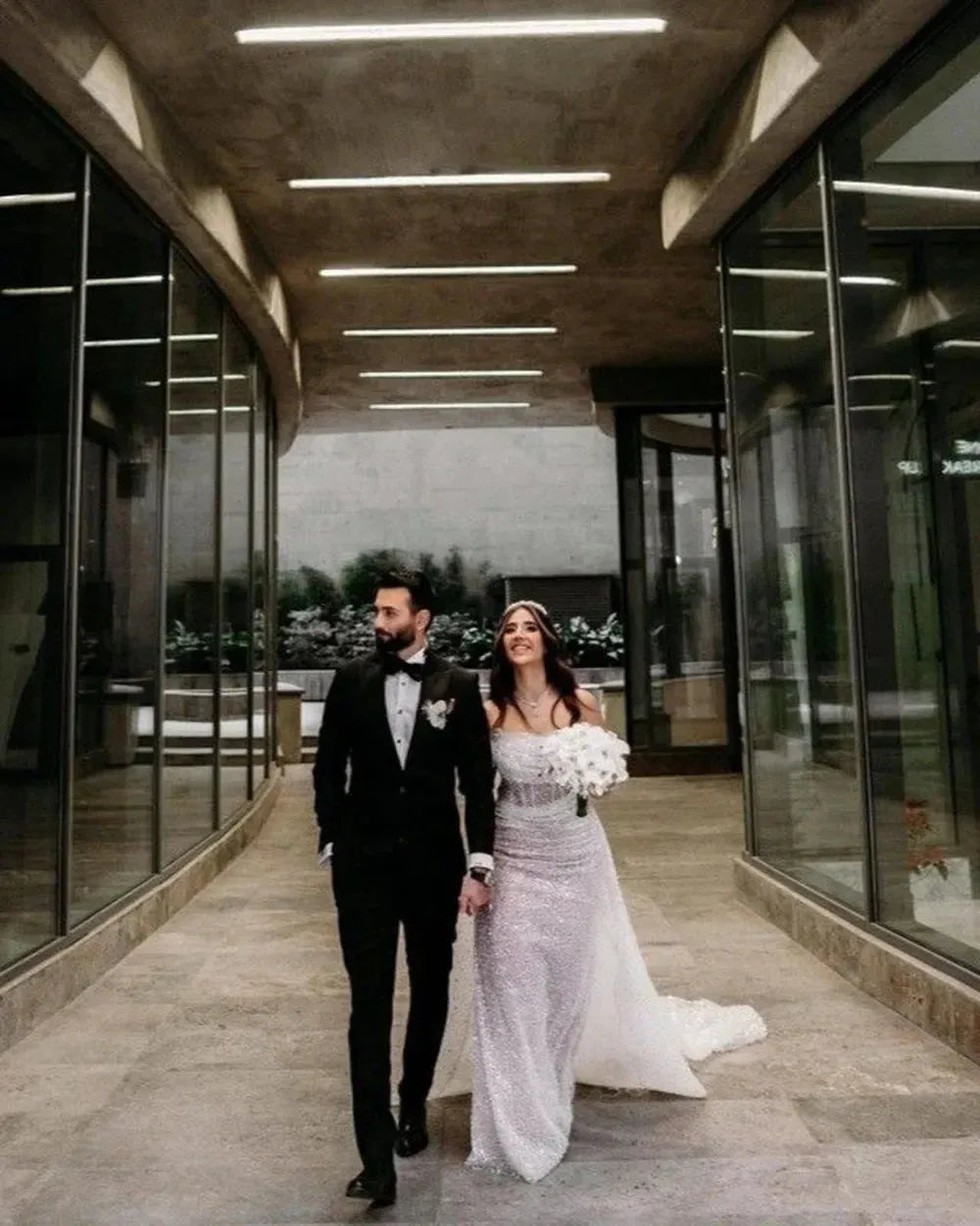 Luxury Glitter Prom Dresses Mermaid Wedding Dress Elegant Off Shoulder Long Train Detachable Train vestidos de fiesta as pic