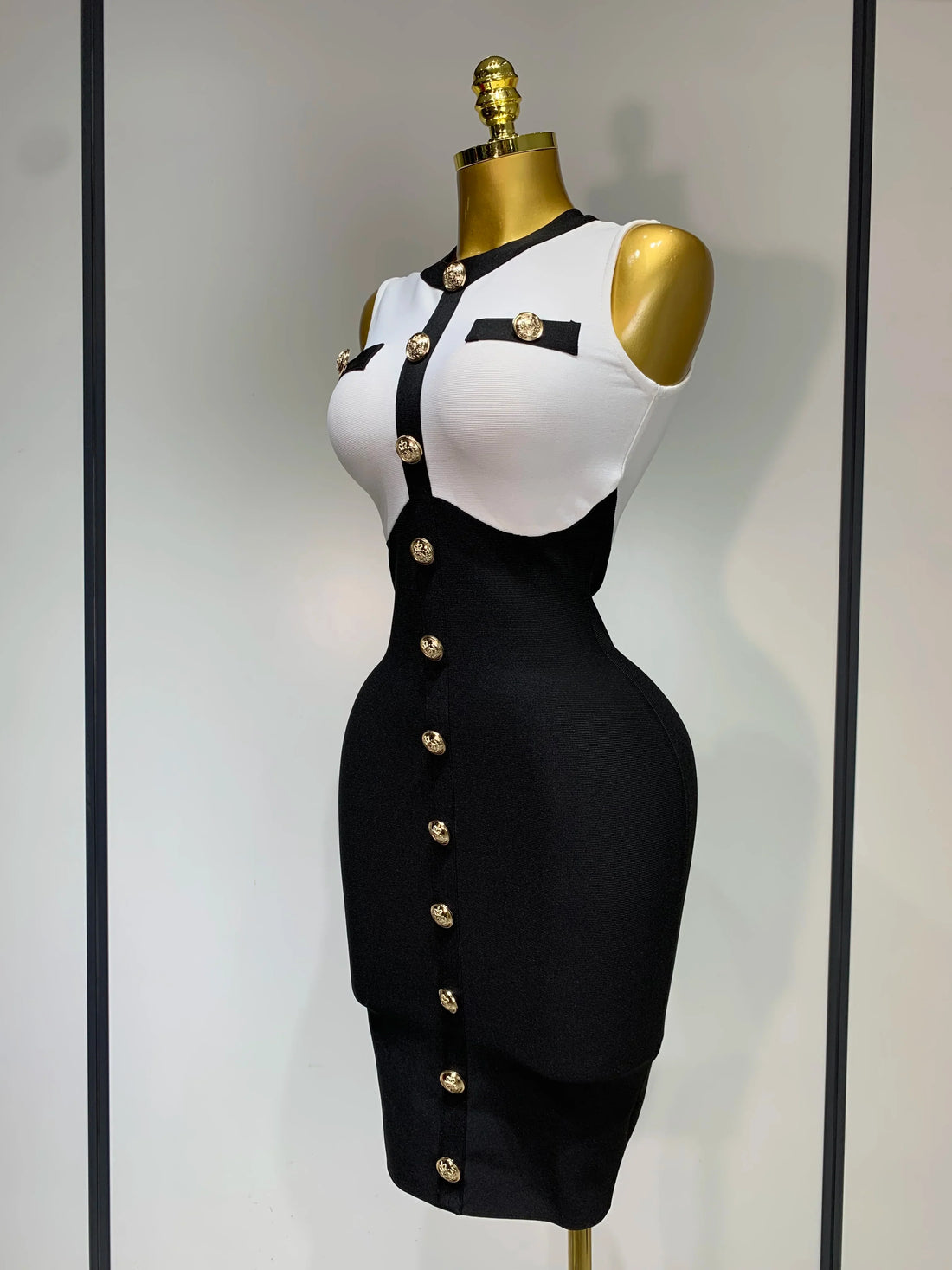 Arrivals Fashionable Women Bandage Golden Buttons White Black Patchwork Sleeveless Bodycon Elegant Party Dresses WHITE