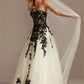 Black Lace Appliques Prom Dresses Strapless A-line vestidos de noche Elegant Sleeveless Lace-up Back Formal Evening