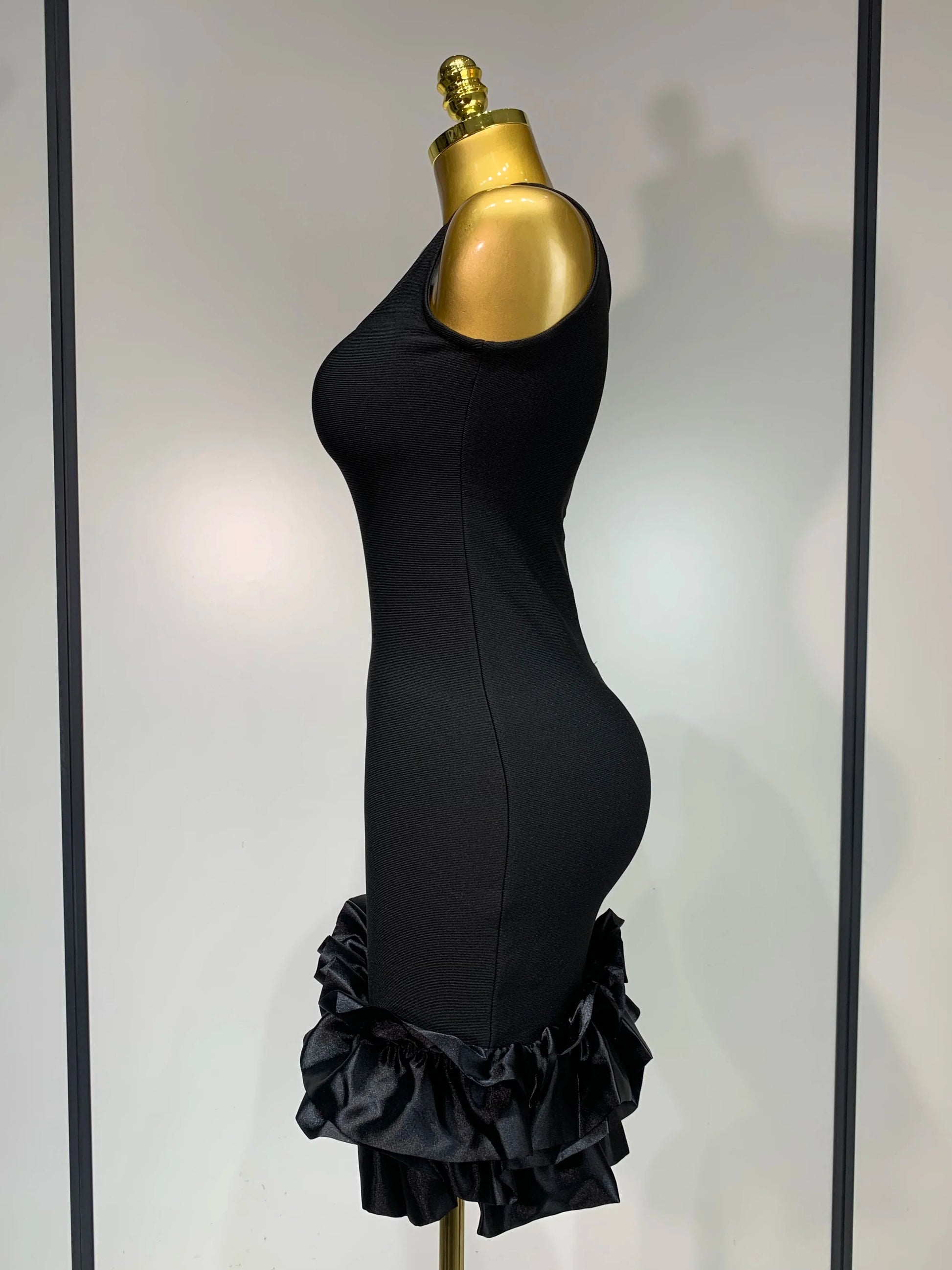 Women Spaghetti Strap Bodycon Short Dress Black Pleated Ruffle Hem Sleeveless Evening Party Cocktail Elegant Birthday Dresses