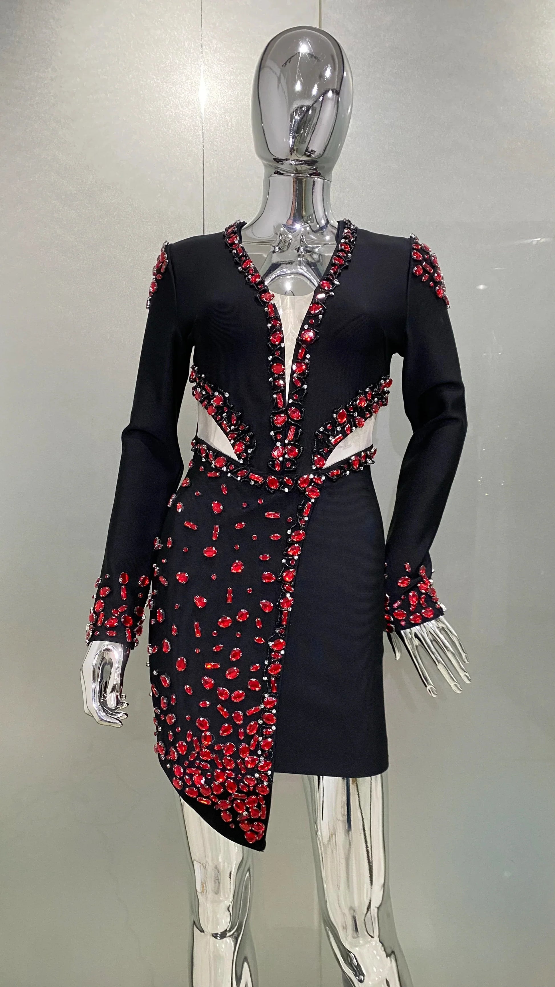 Red Diamonds Beading Sexy Hollow Out Black Mini Bandage Dress Luxury Woman Evening Party Dress Birthday Party Outfit