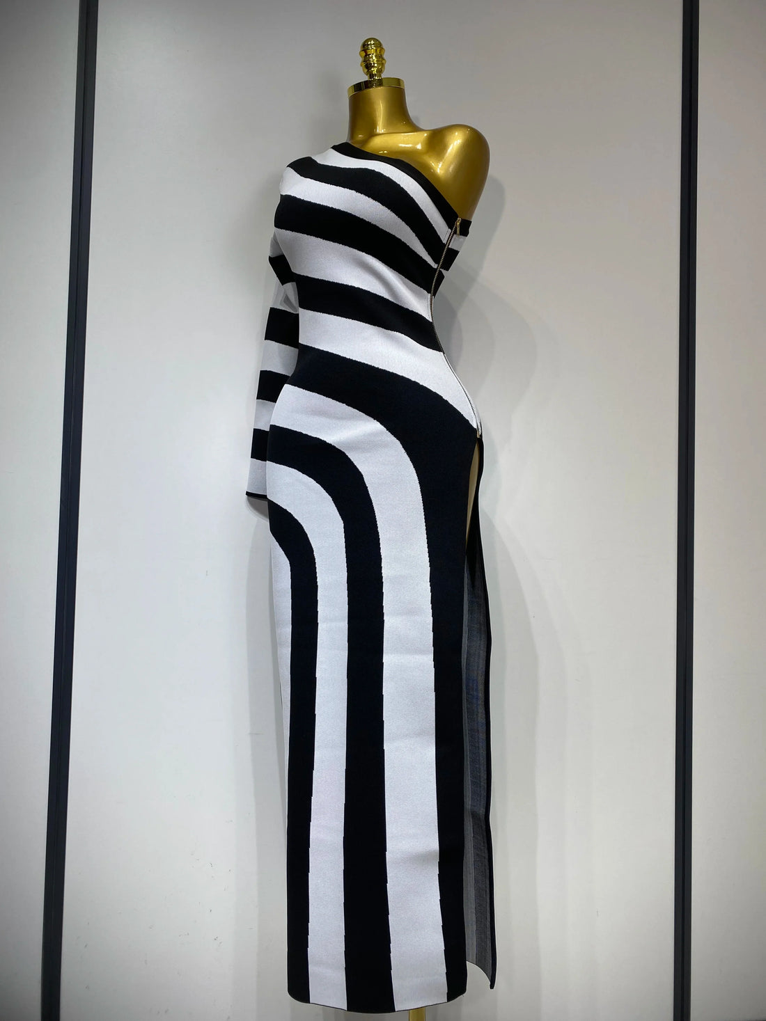 Luxury Birthday Dresses Women Sexy One Shoulder Striped High Split Jacquard Maxi Bandage Long Dress Elegant Evening Party Gown black