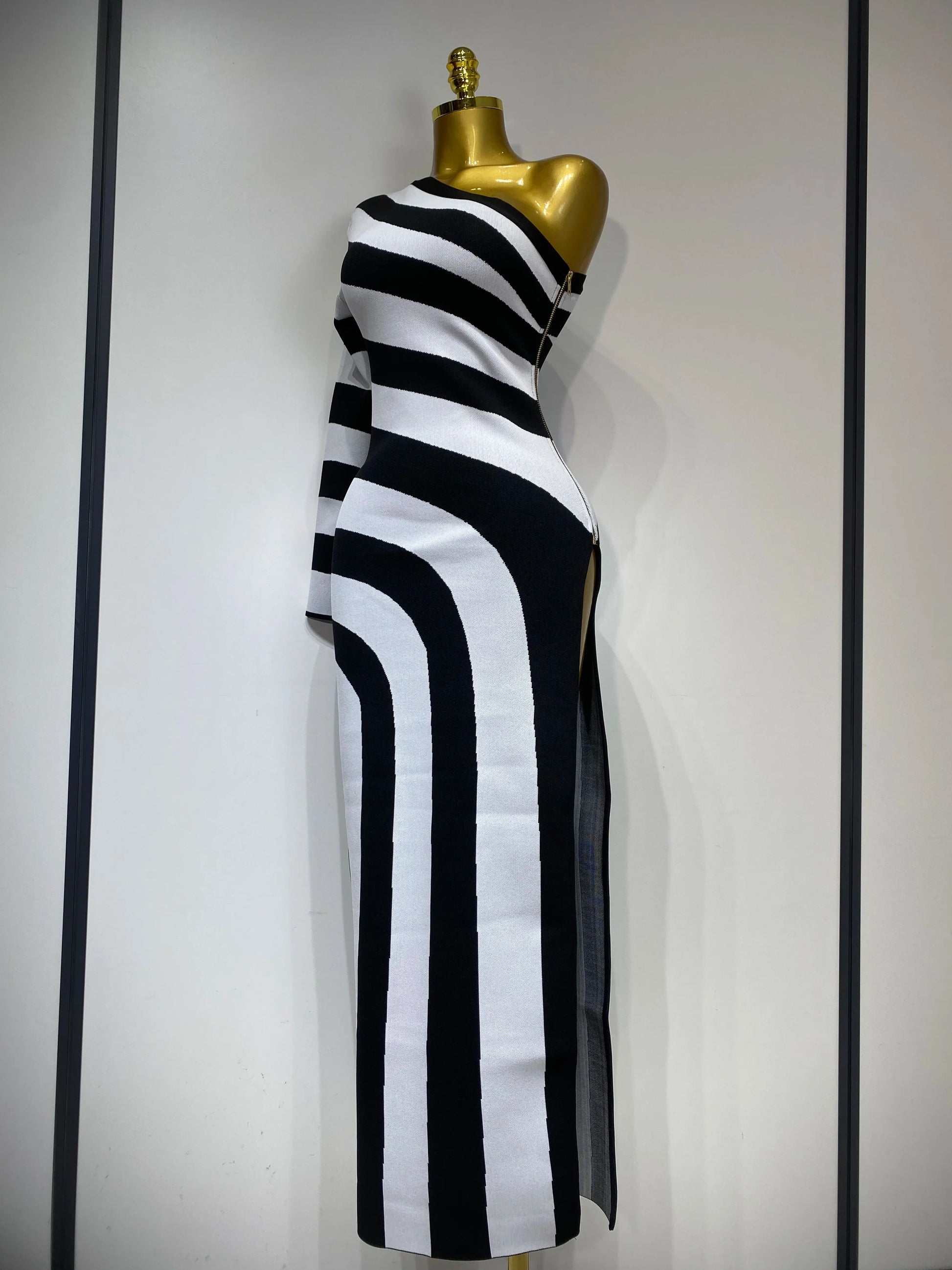 Luxury Birthday Dresses Women Sexy One Shoulder Striped High Split Jacquard Maxi Bandage Long Dress Elegant Evening Party Gown