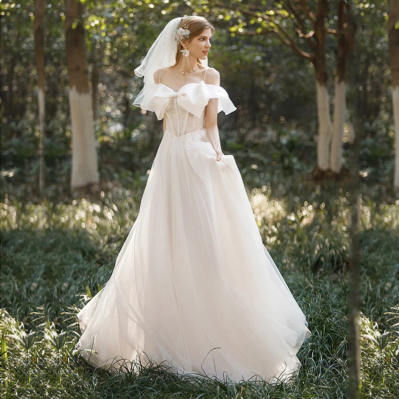 Robe de mariée française de luxe en Satin blanc, avec traîne de chapelle, avec nœud, élégante, Sexy, Slim, manches bouffantes, robe de soirée pour femmes