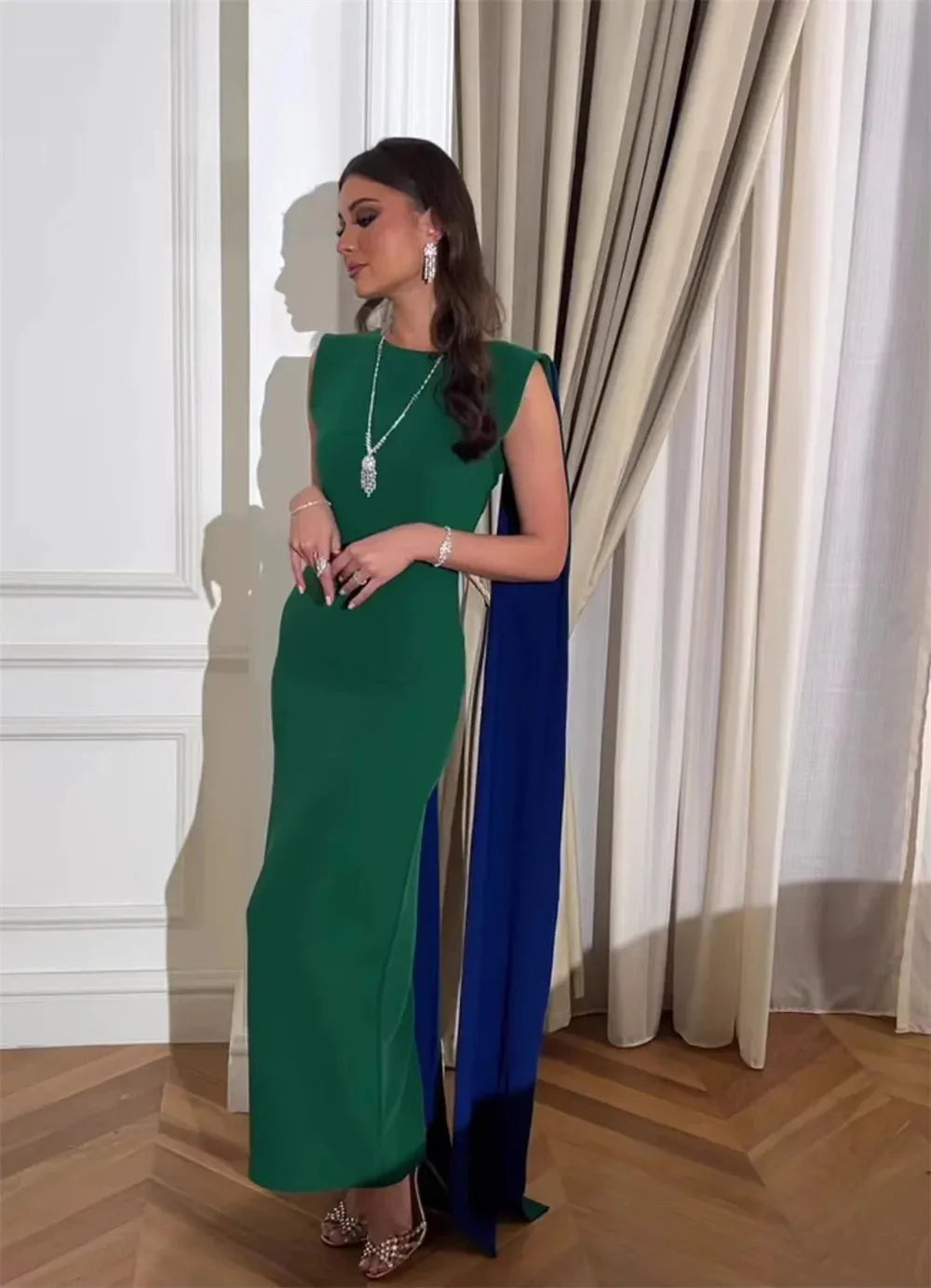 Sexy High Nack Mermaid فساتين مناسبة رسمية Green Cape Sleeve Prom Dress Knee Lenght Fishtail Vestidos De Noche Green