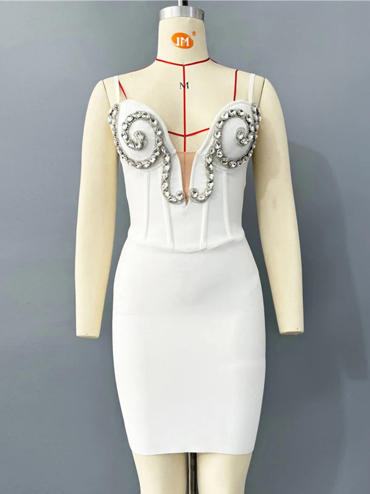 Luxurious White Strappy Sleeveless Dress with Crystal Details for Galas Evening Wedding Gown