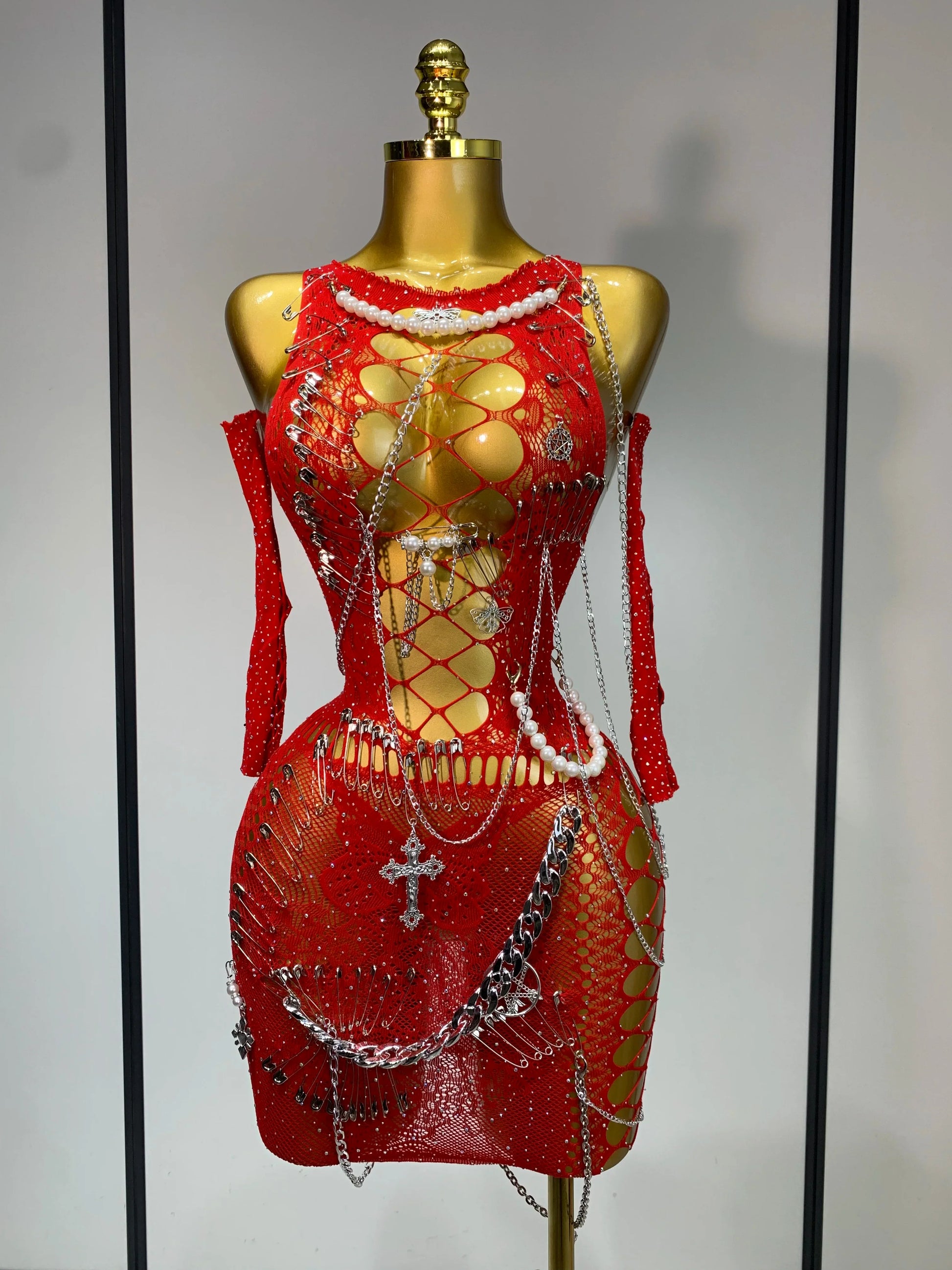 Women Sexy Hollow Out Pearl Chain Bodycon Dress Sleeveless High Stretchy Mini Dress Evening Party Nightclub Singer Stage Outfit Red