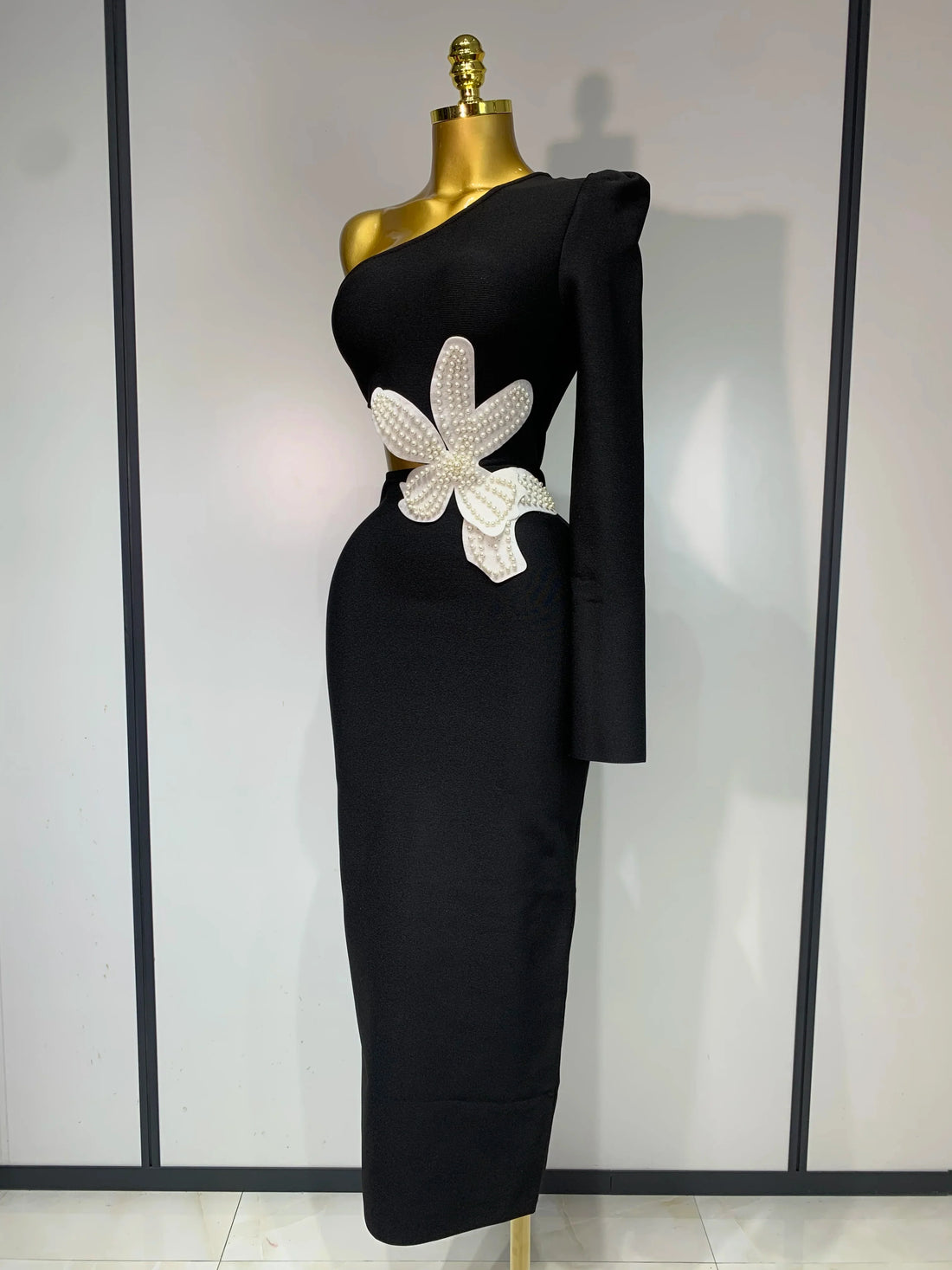 Women Elegant Luxury Black Bandage Party Dress Single Sleeve Cut Out White Pearl Embroidery Flower Midi Long Evening Prom Gowns black