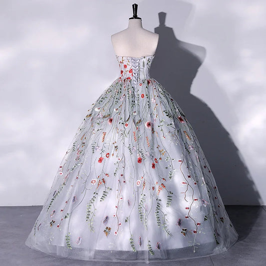 Robe De Quinceanera sans bretelles, Sexy, gris clair, bouffante, pour bal, brodée de petites fleurs, grande taille, nouvelle collection