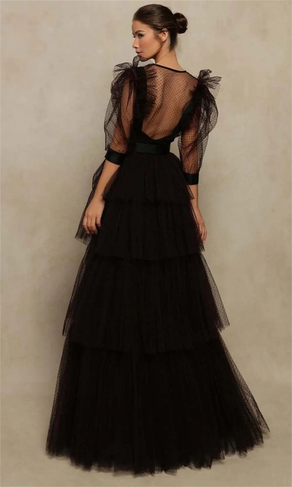 Mysterious V-neck Prom Dress Multilayer Vestidos De Noche Black Puffy Sleeve Prom Gown Perspective فساتين السهرة