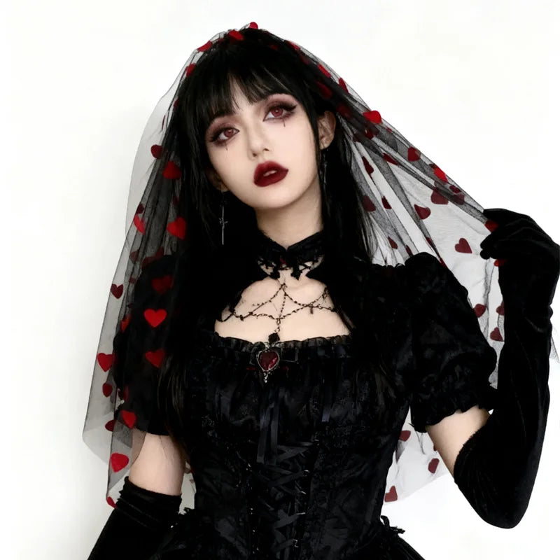 Short Wedding Veil for Bride Heart Bridal Veils With Comb Tulle Gothic Black Wedding Bride To Be Bachelorette Party Cosplay Veil