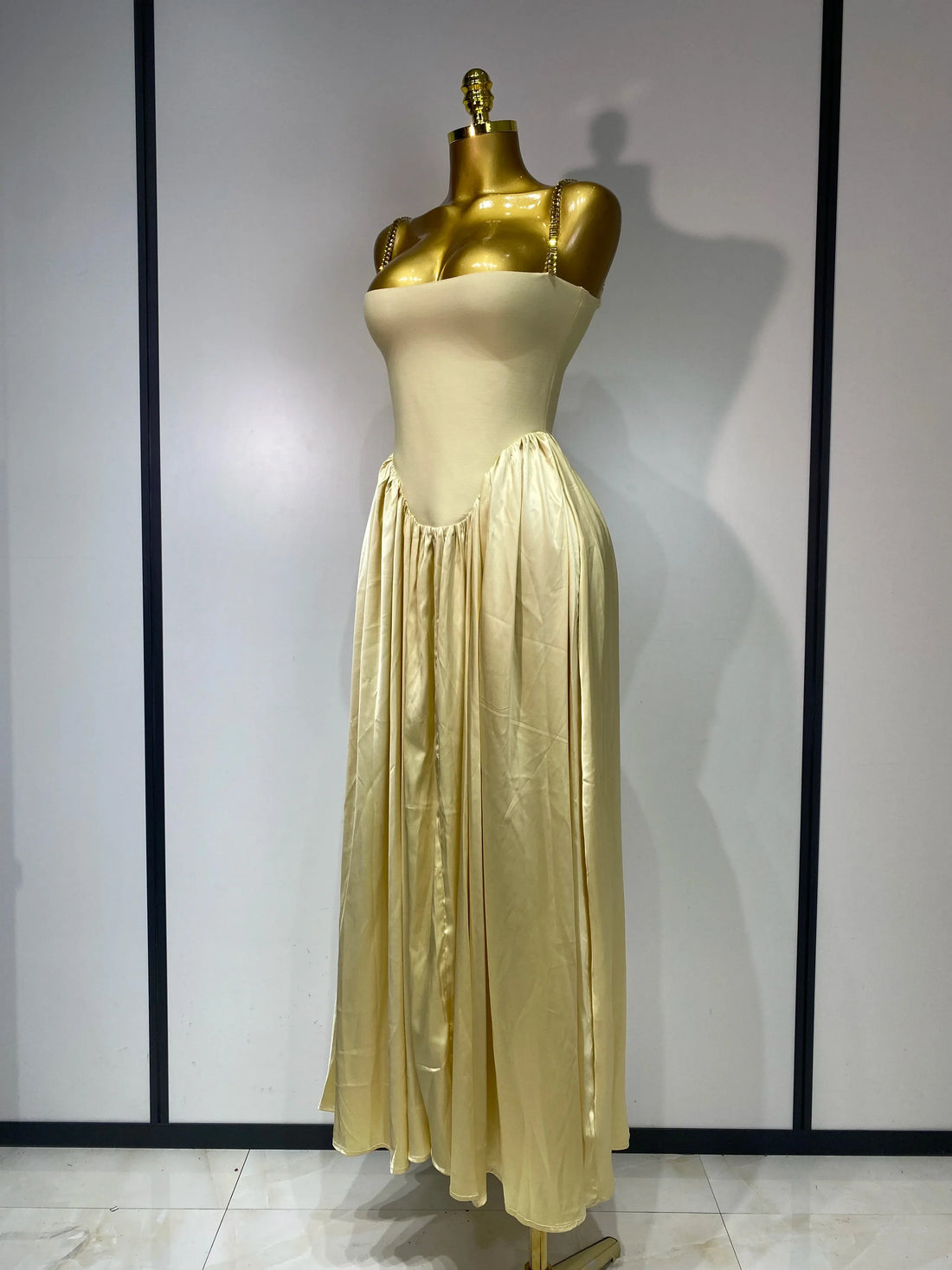 Women Sexy Strap Chain Sleeveless Long Dress Fashion Slimming Hundred Fold Dresses Elegant Evening Party Wedding Guest Gowns Yellow