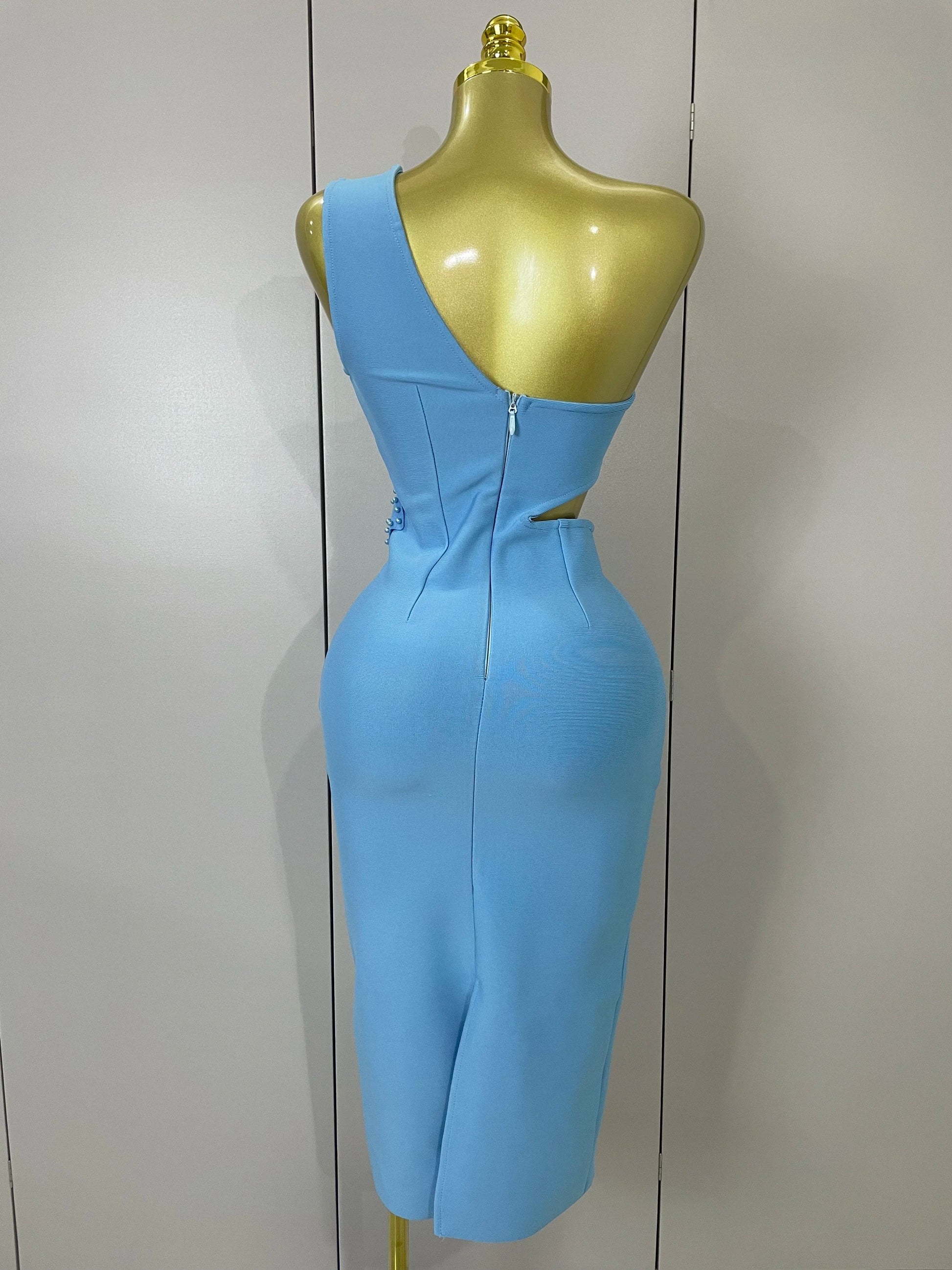 Luxury Sexy One Shoulder Pearl Sky Blue Bodycon Bandage Dress Women Celebrity Elegant Evening Club Birthday Party Outfit