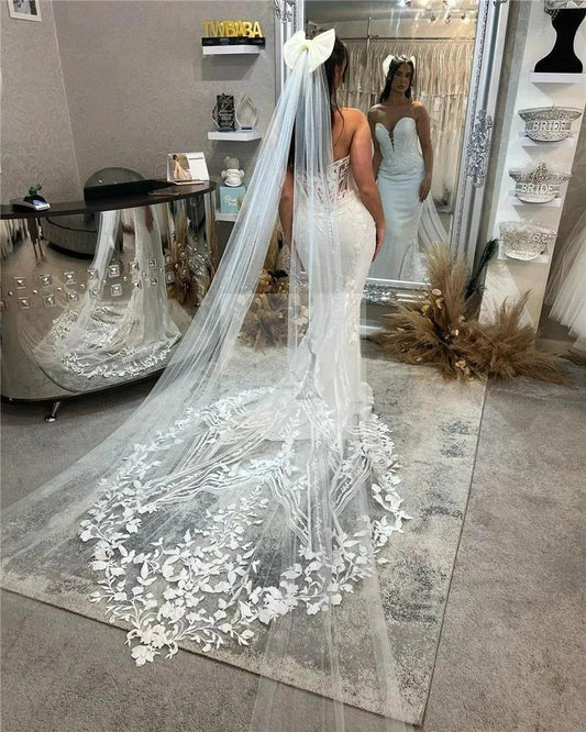 Robe De mariée sirène en dentelle pour femmes, dos ouvert, sans bretelles, avec des appliques, avec traîne De balayage 